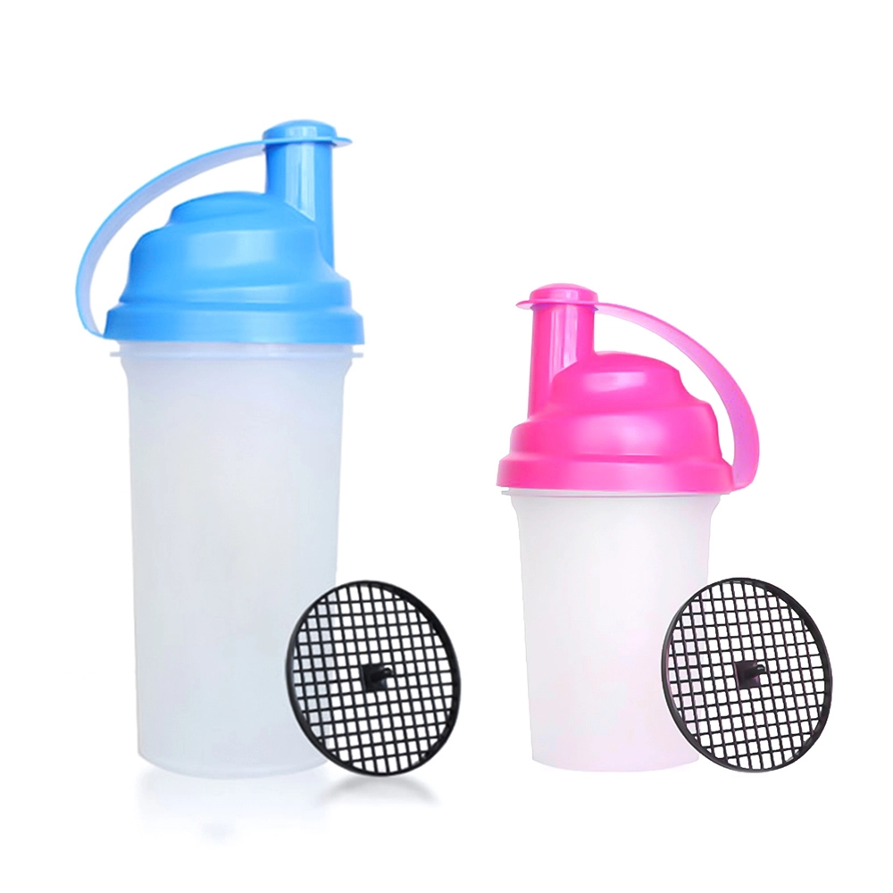 Shaker Bottle With Plastic Sieve For Efficient Separatione 1