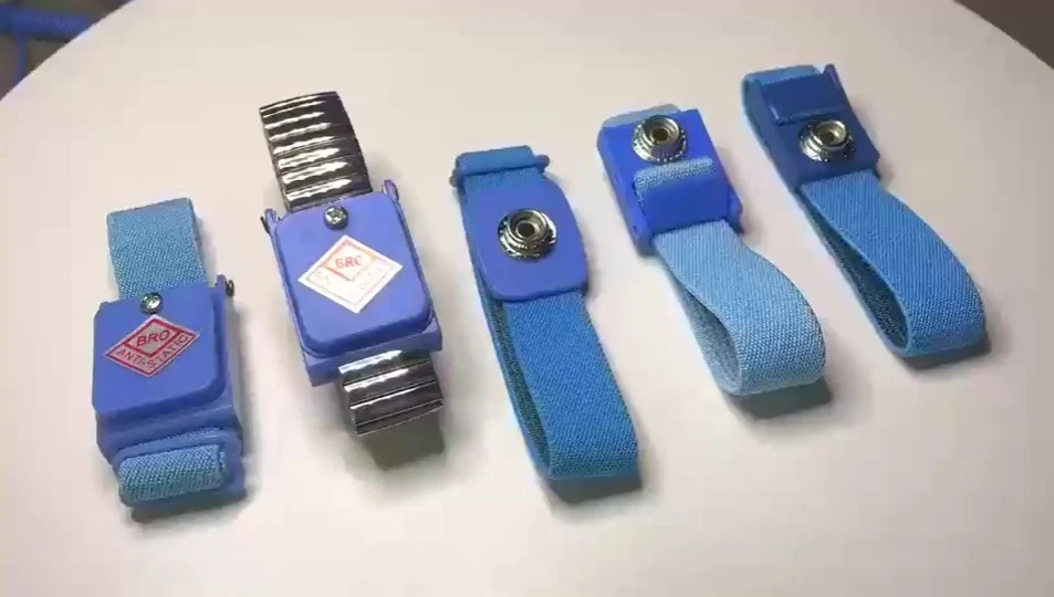 Verstelbare blauwe PVC ESD bedrade polsband ESD polsband met spiraalsnoer 1