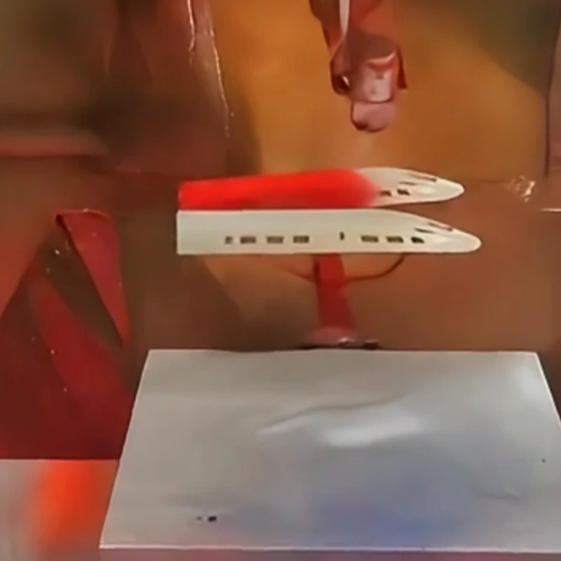 Automatic Spraying Machine For Plastic Products 1