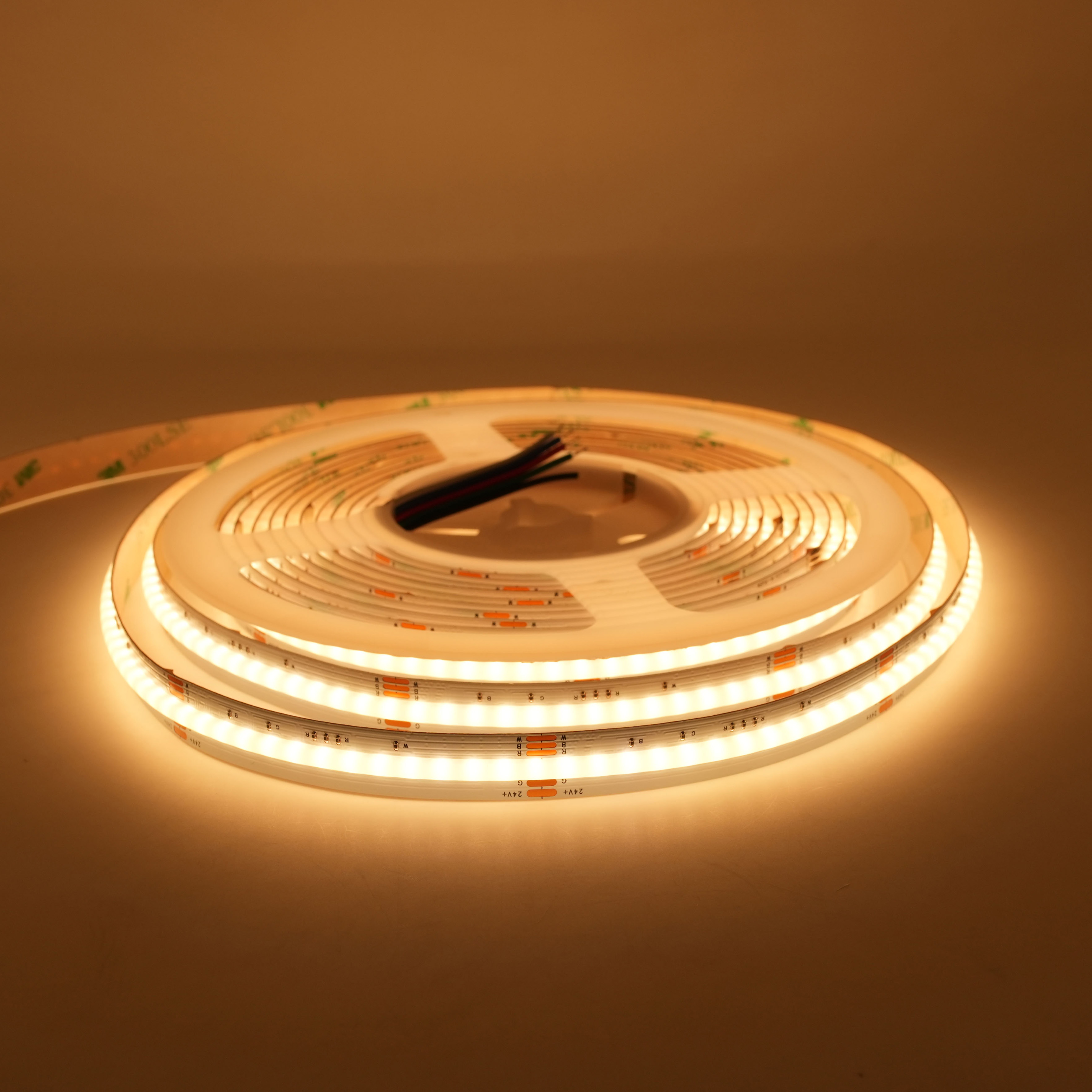 Tira flexible de LED COB RGB para decoración de hotel 700leds WS2811 Direccionable RA90+ 4
