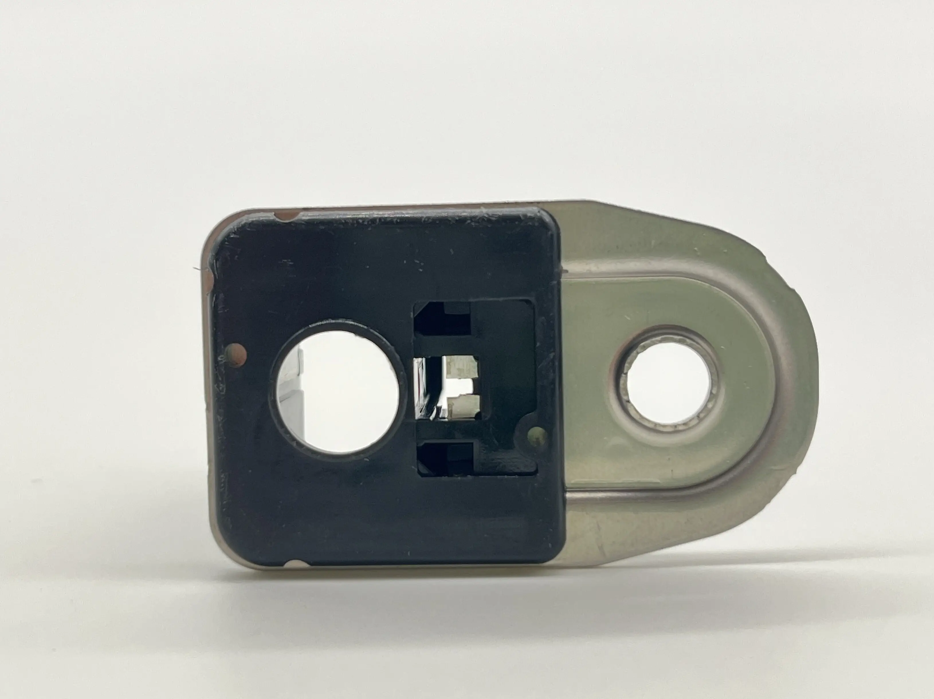 Injection Molding Automotive Industry by Pioneer Plastech 4