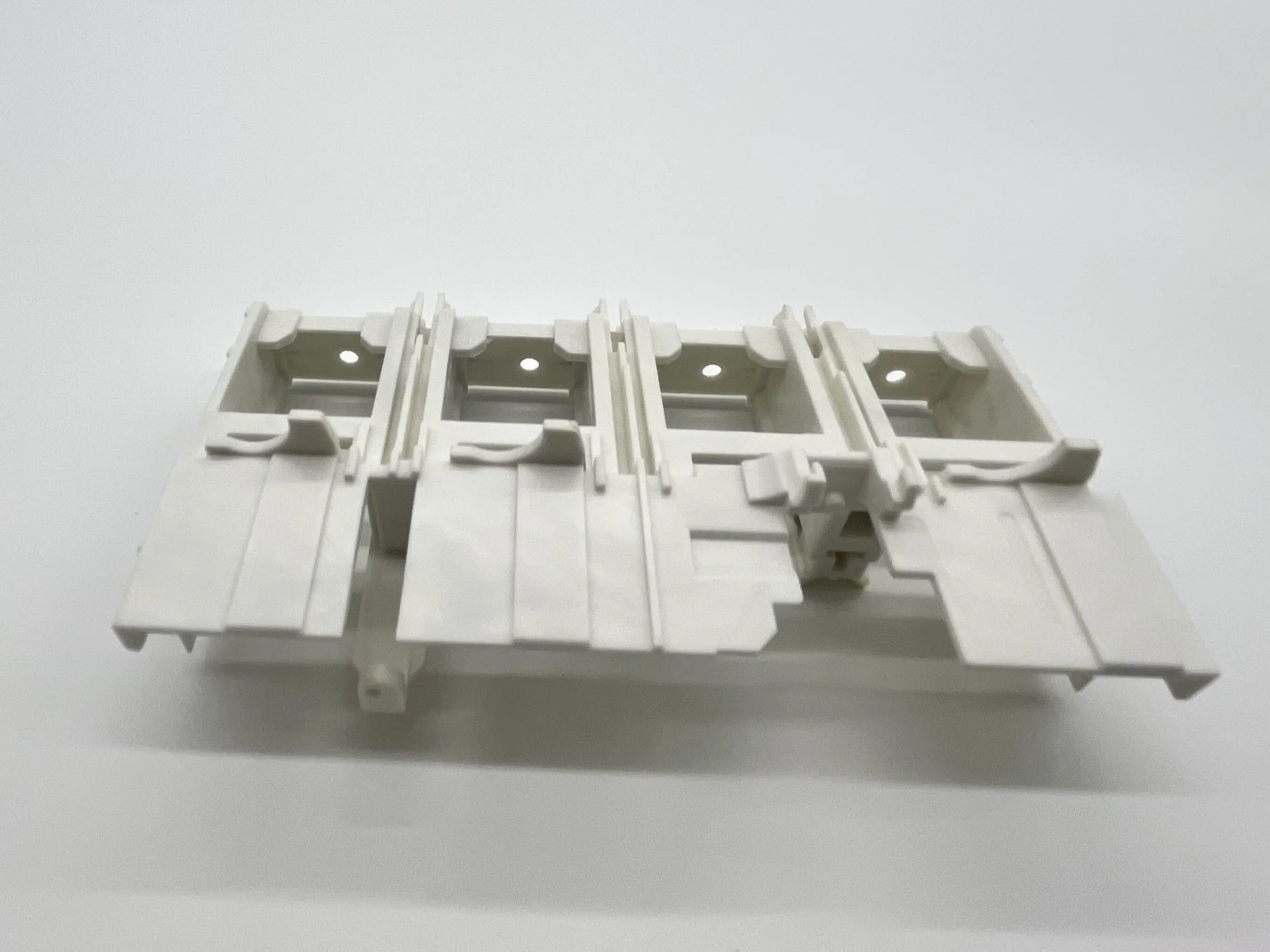 Injection Molding in Automotive Industry - - Pioneer Plastech 6