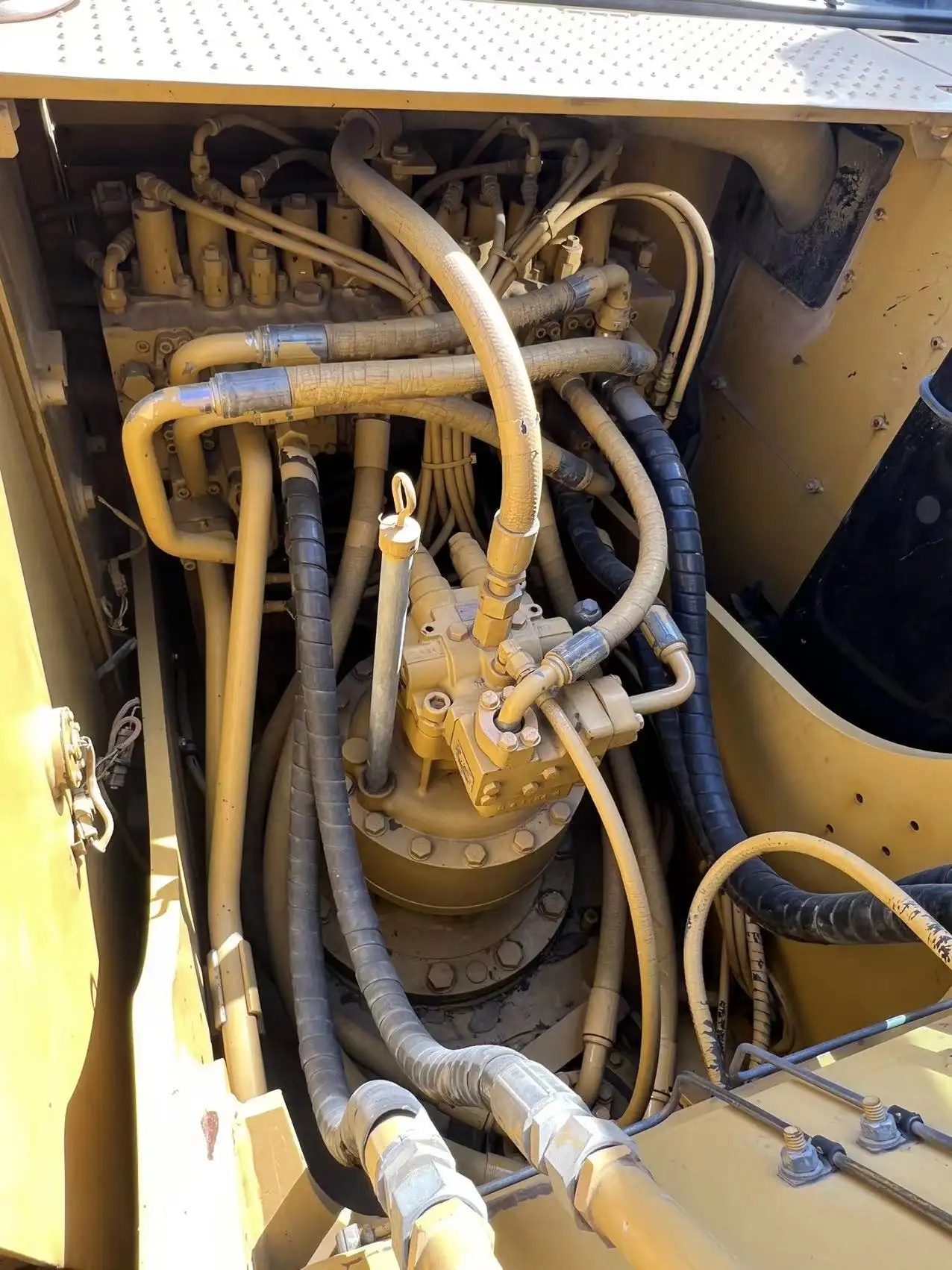 Best Price Used 320 Cat Excavator for Sale for Agricultural Production 10