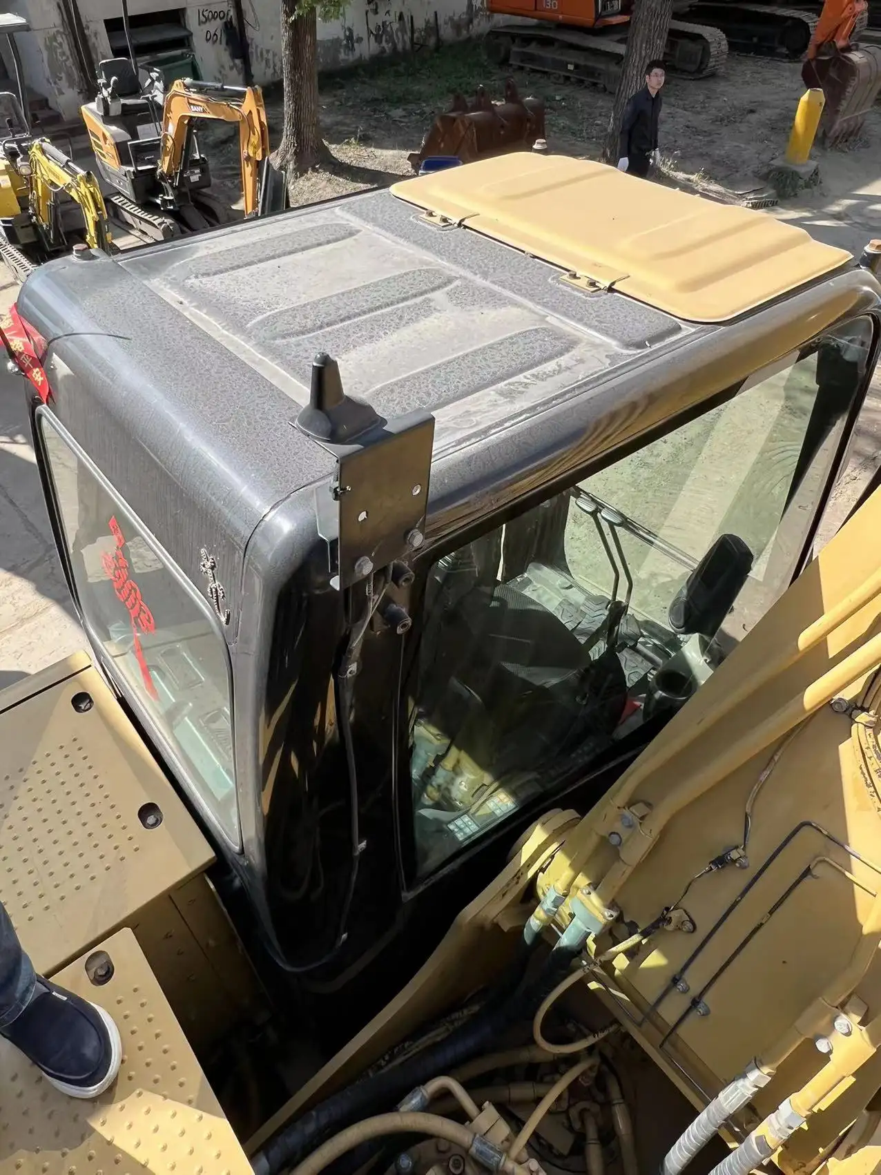 Best Price Used 320 Cat Excavator for Sale for Agricultural Production 7
