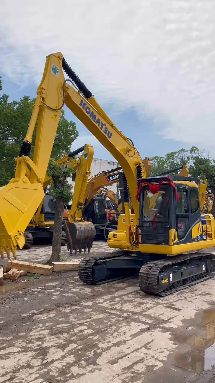 Komatsu pc130-7 excavatrice d'occasion pc130 komatsu pc130 pelle rétro 13 tonnes pelles d'occasion prix compétitif à vendre 1