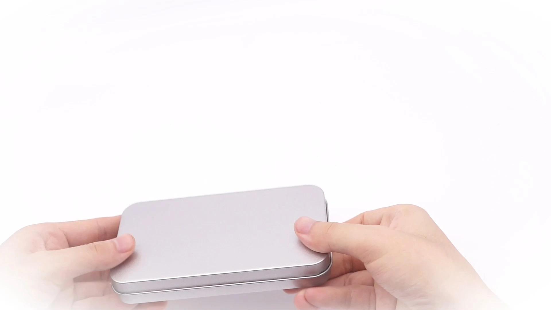 146*78*22mm タロットカード缶 1