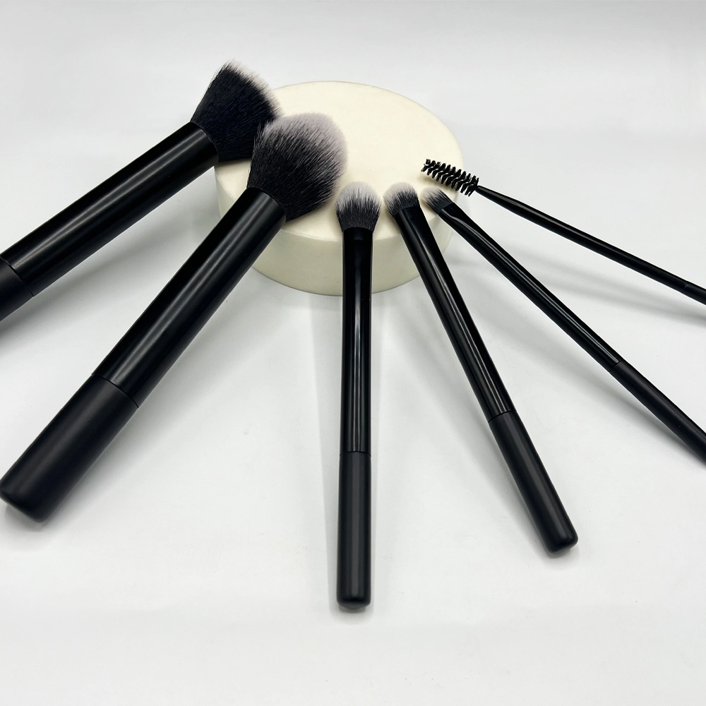 6 Piece long ferrule black makeup brush set 1