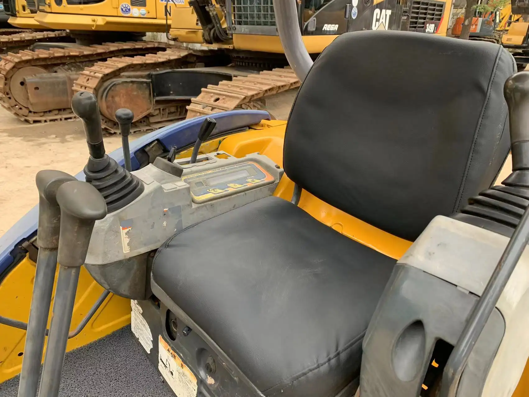Cost-Effective Used Digger Personalized for Construction Site 6