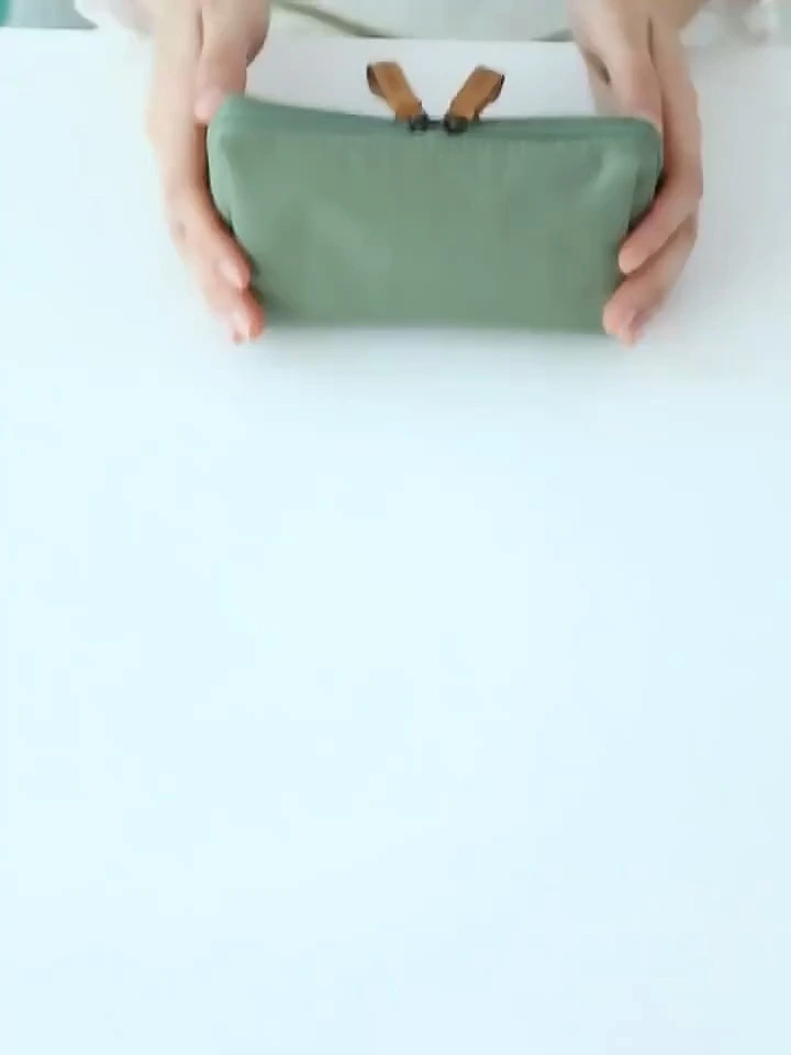 Los mini bolsos cosméticos envuelven los bolsos del maquillaje del artículo de tocador del viaje para el logotipo de encargo del bolso cosmético de lujo de la PU de las mujeres 1