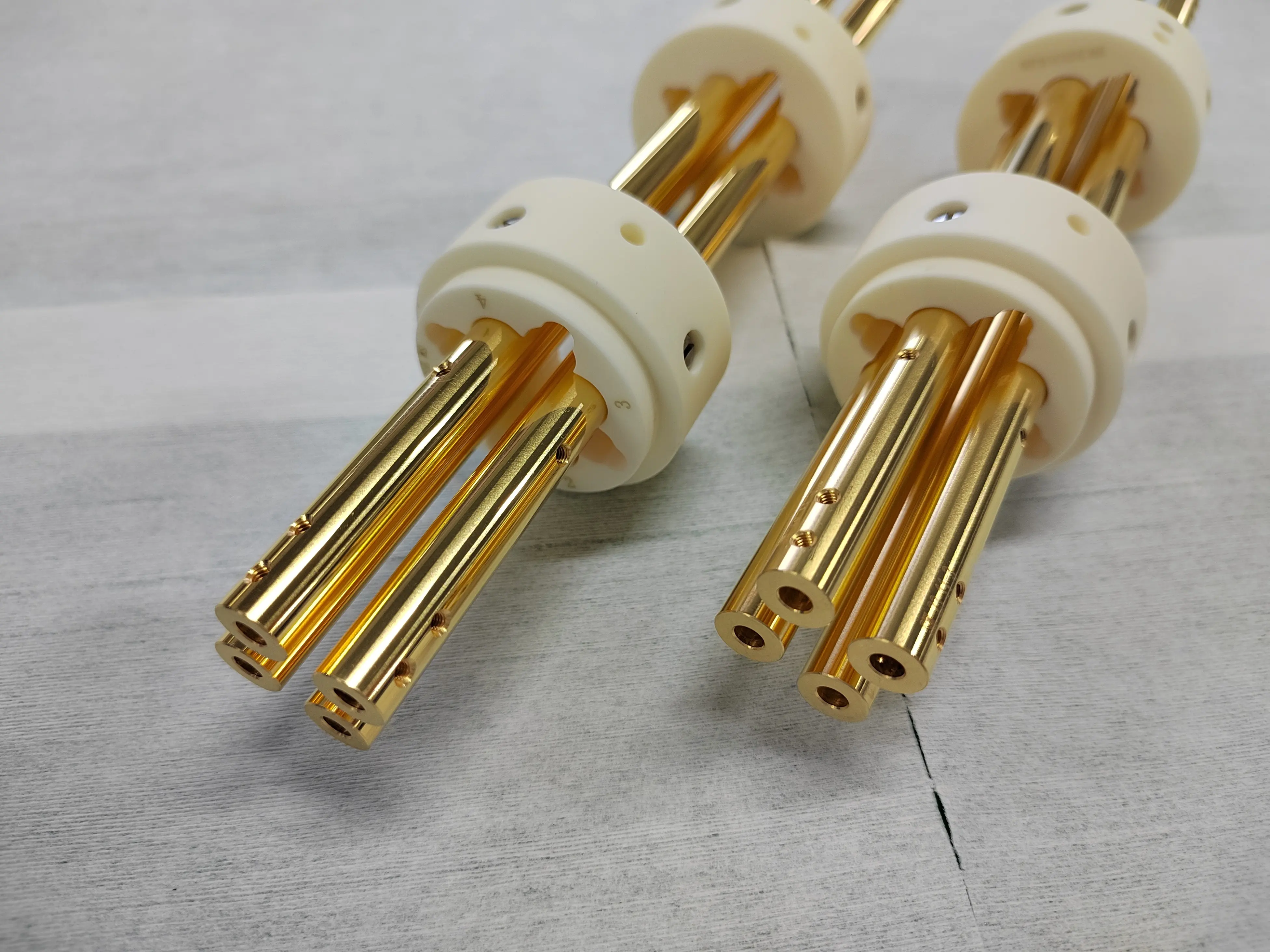 High Precision Parts Manufacturer Electrode Rods Are Manufactured From Molybdenum. Our Standard Range of Collars Are Manufactured in High Purity Grade Alumina Ceramic. Or Indeed Help to Identify Potential Performance Issues with Existing Instrument Designs.Electrode Rods Can also Be Manufactured From a Variety of Different Materials Including Stainless Steel.with Good Price 5
