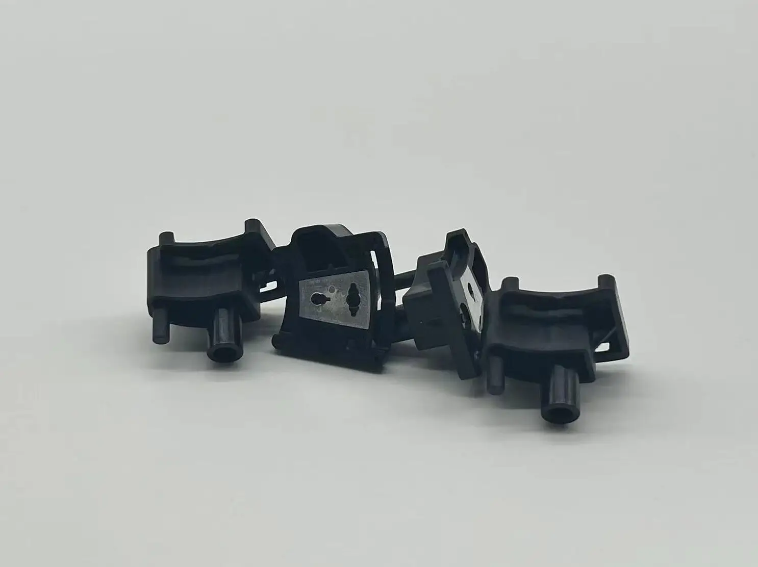 Injection Moulding Automotive Parts - - Pioneer Plastech-1 5