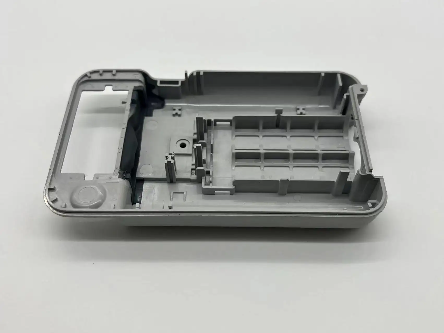 Injection Molding for Medical Devices by Pioneer Plastech 8