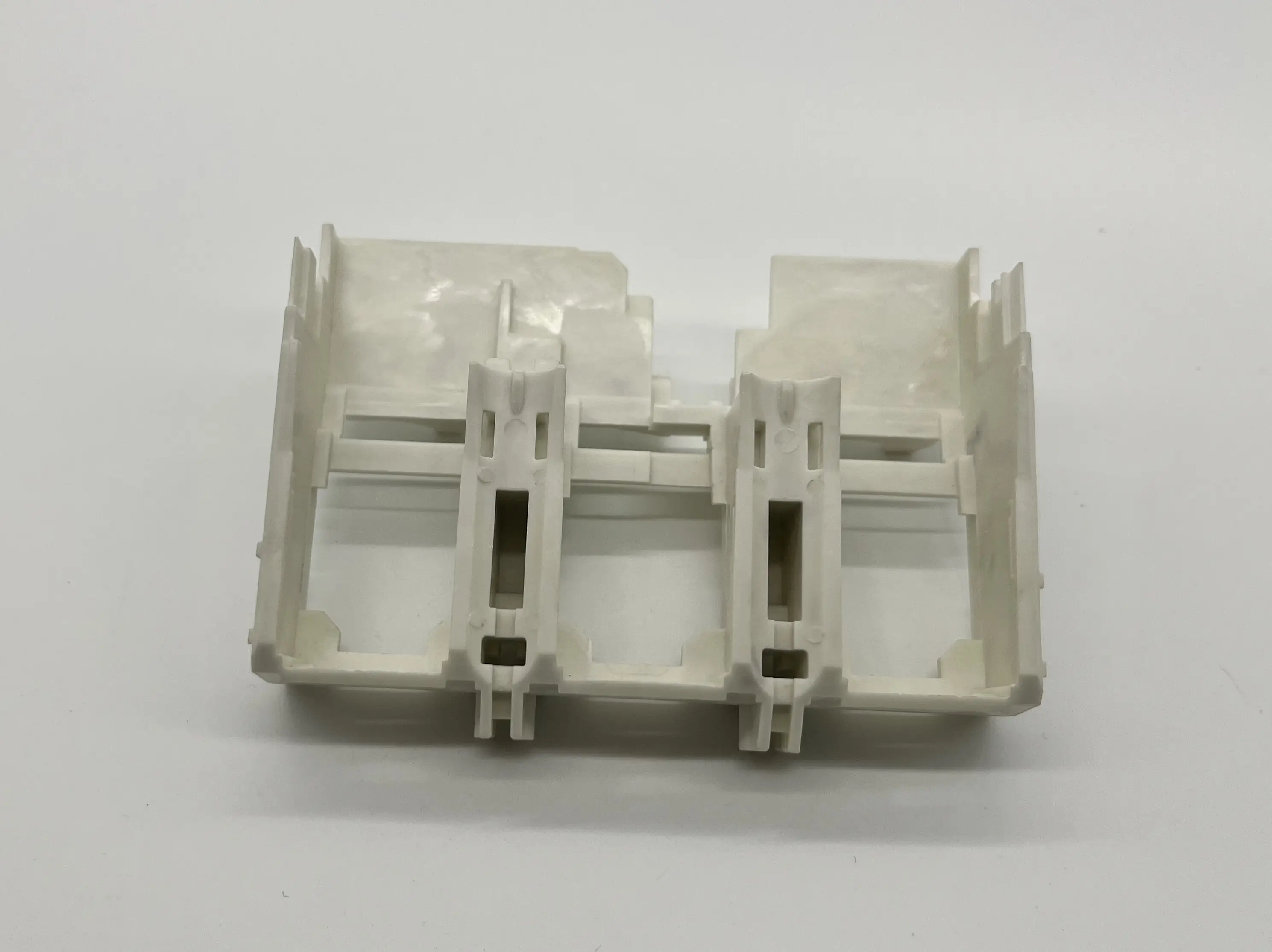 Automotive Injection Molding - - Pioneer Plastech-1 2