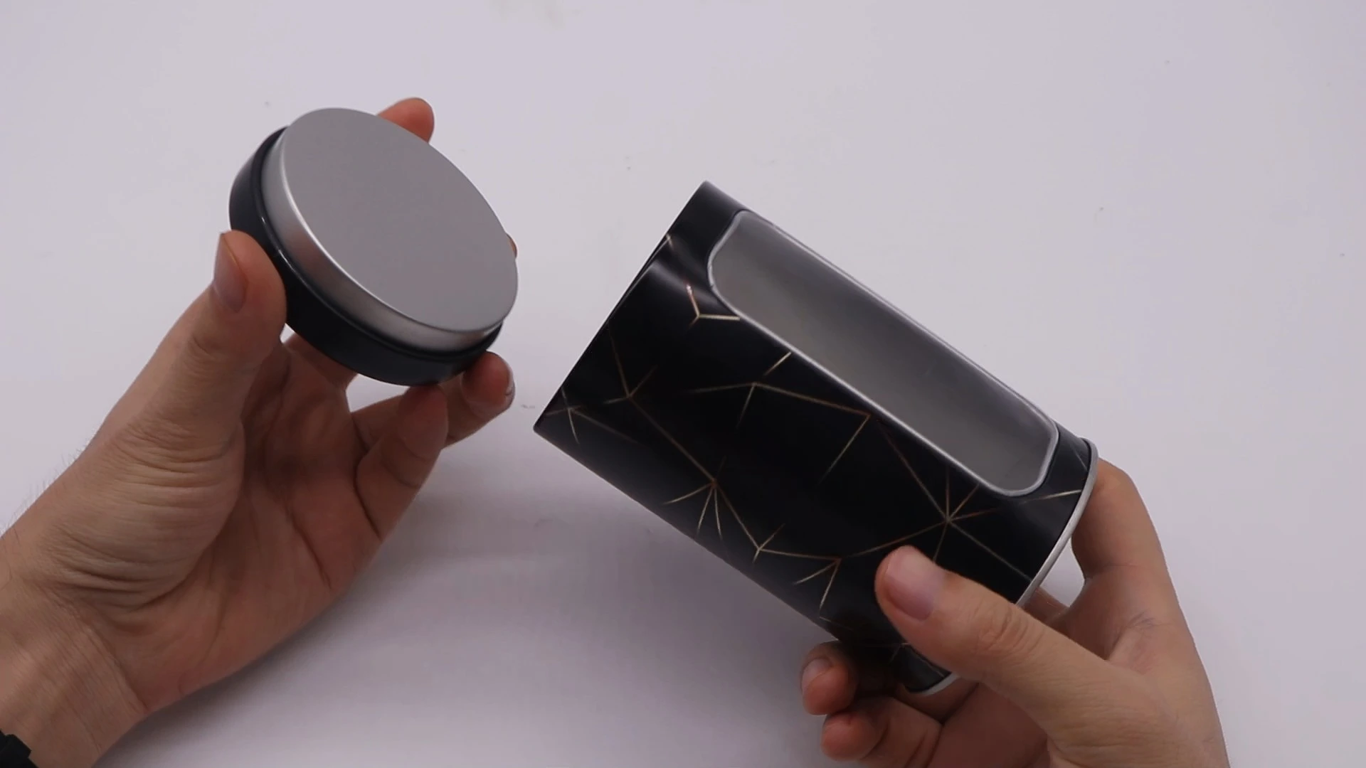 75*130 tin packaging with window 1