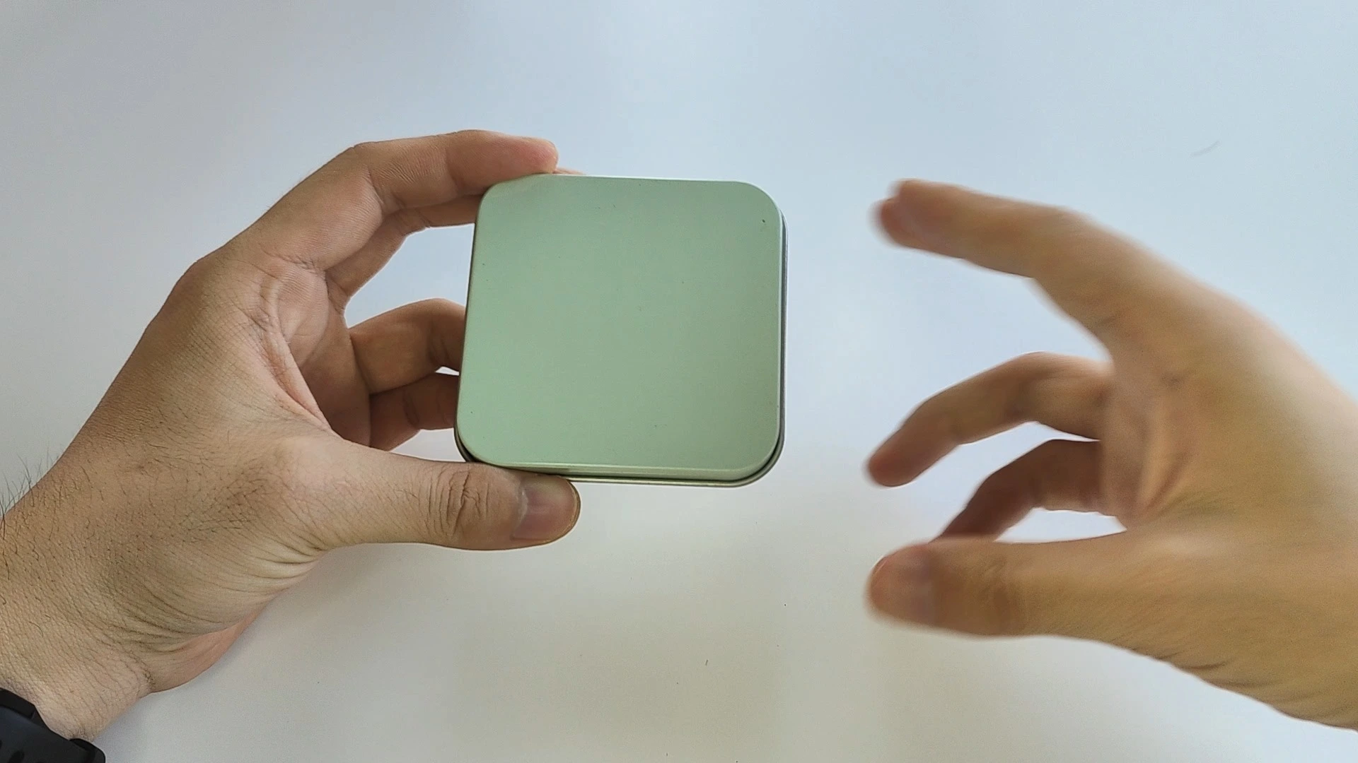 76*76*15 card tin box 1