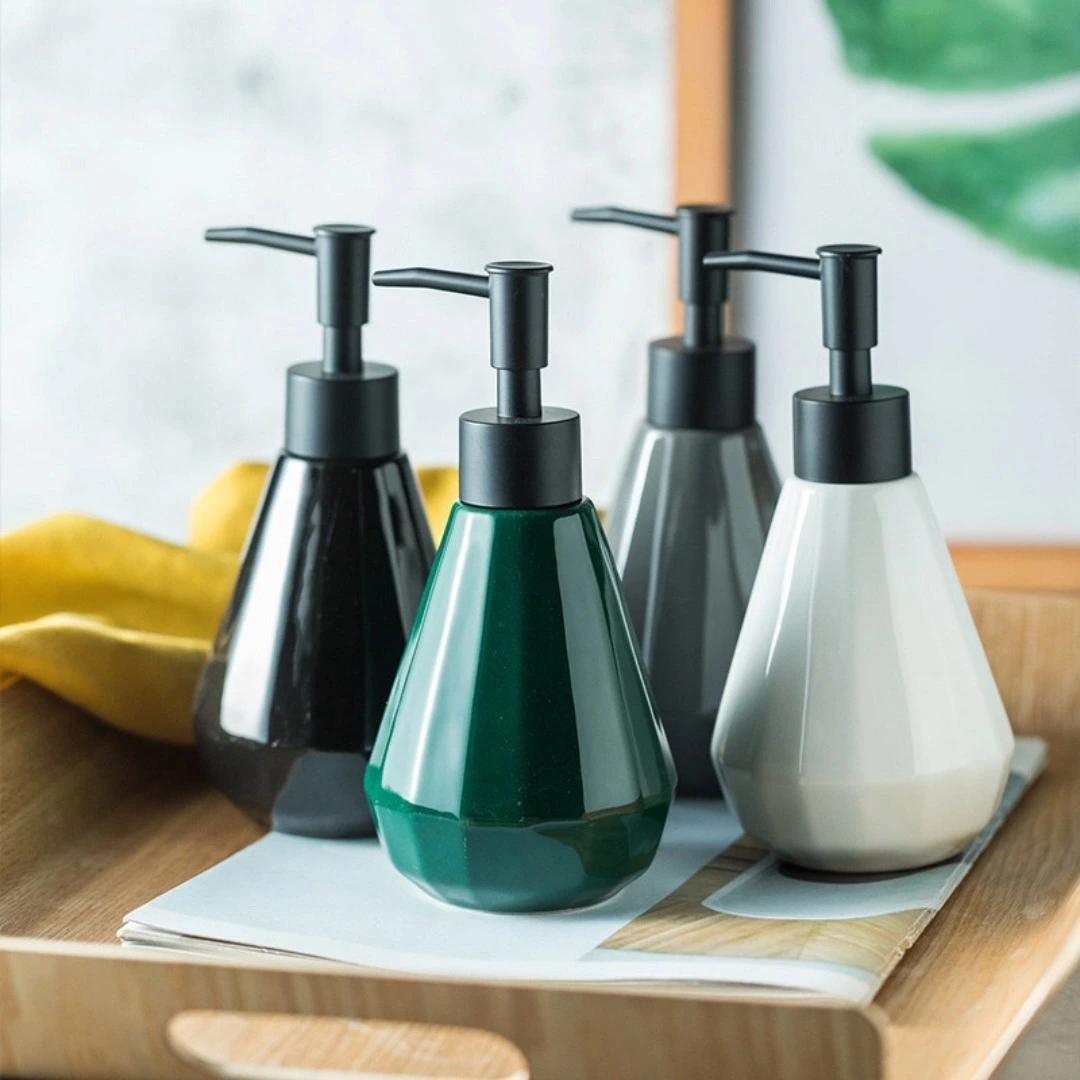 Distributeur de savon pour les mains en céramique, salle de bains moderne 250ML en forme de diamant CE-250A 1