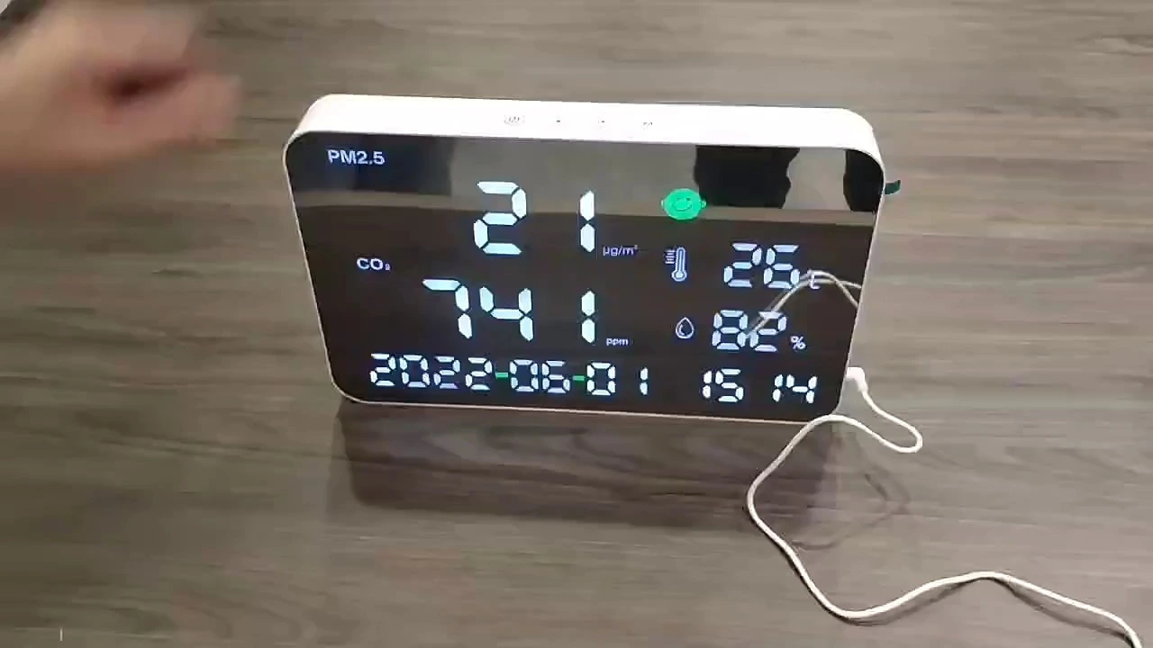 Détecteur de qualité CO2/PM2,5, grand écran LED 1