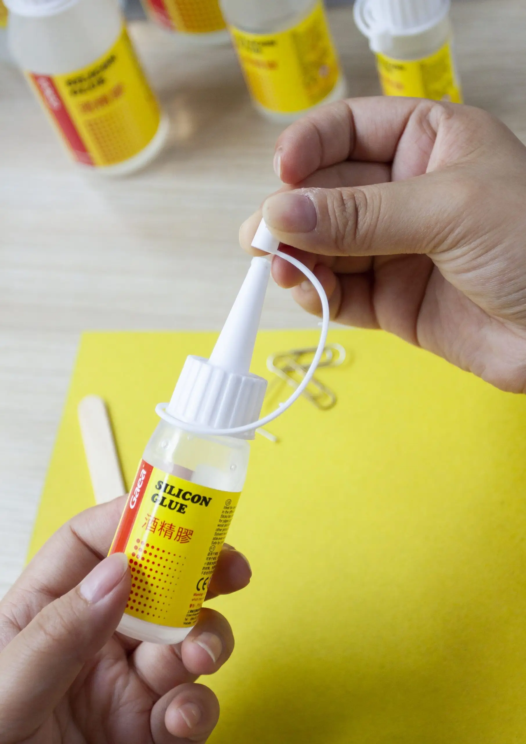 Office Stationery Manufacturers Liquid Glue - for Person - Gaea 3