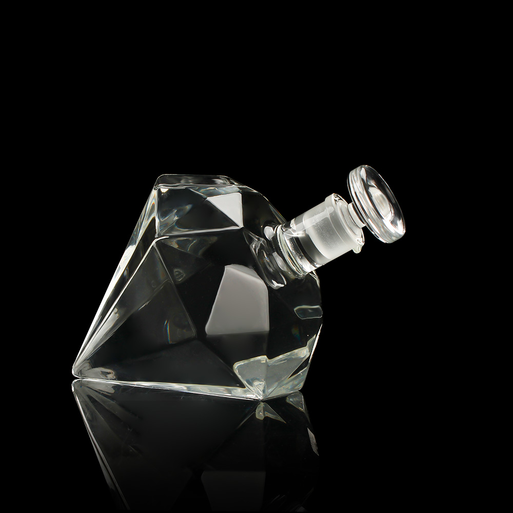 Bán buôn sang trọng hình dạng kim cương tùy chỉnh 750ml chai thủy tinh borosilicate cao 1000ml cho rượu vodka gin tequila rum whisky 4