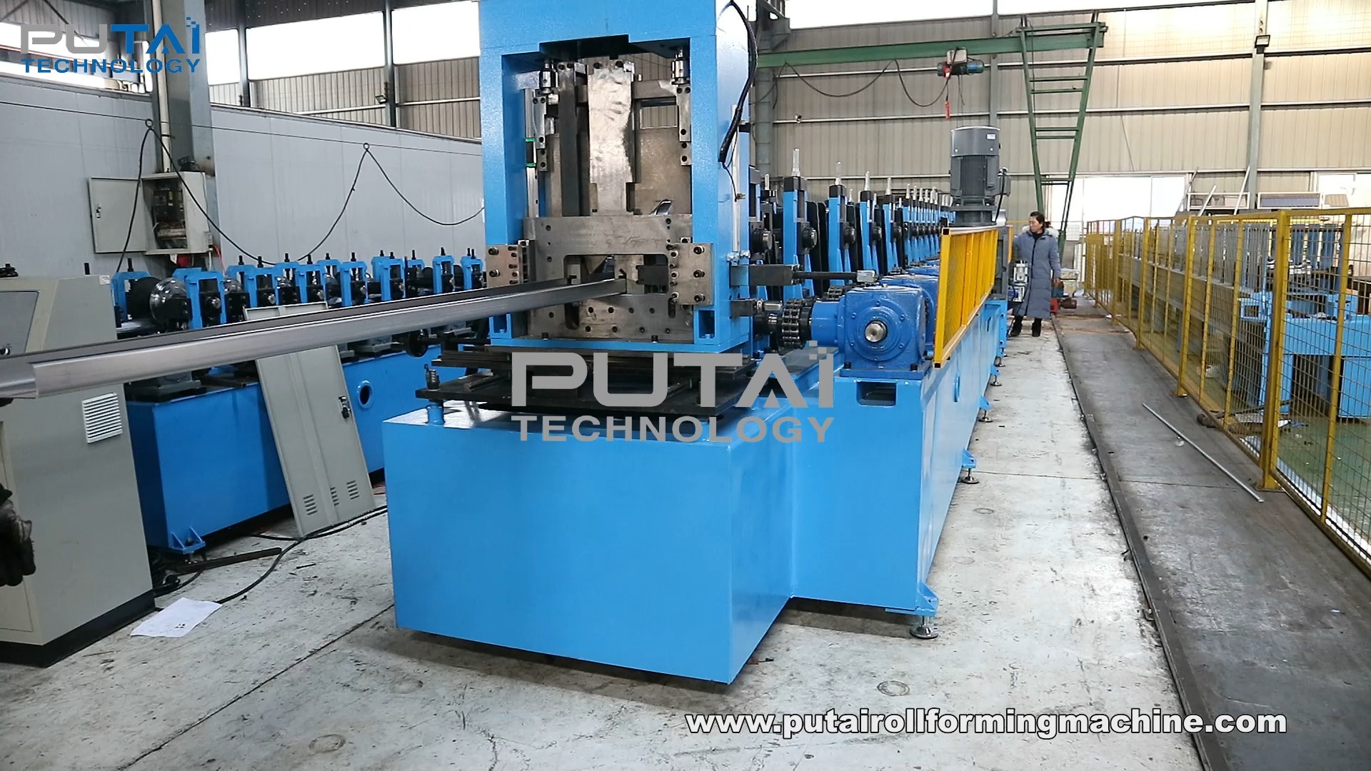 Machine de formage de profilés métalliques pour la construction de pannes CZ en gros | Putai 1