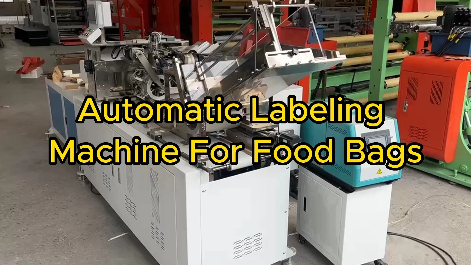 Automatic Food Bag labeling machine Roll to Bag Sealing Machine packaging labels machine 1