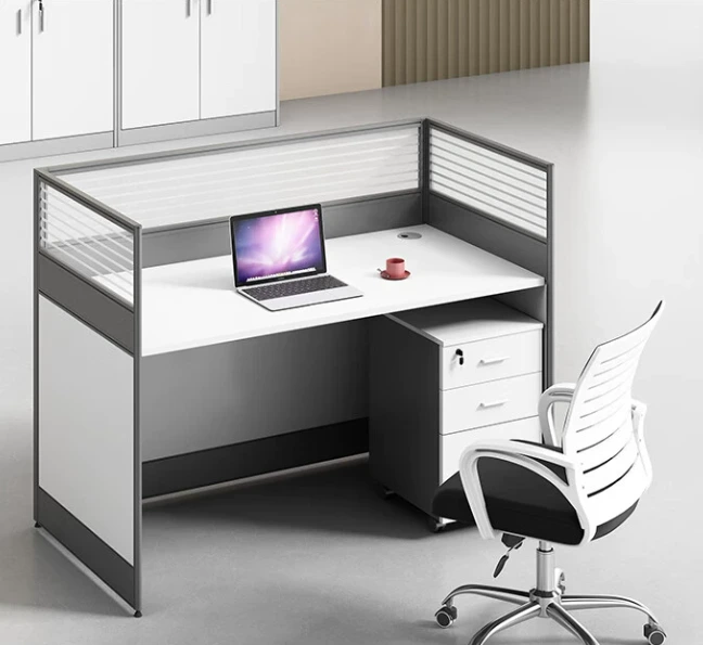Combinación de escritorio y silla de oficina con pantalla, estación de trabajo con asiento de tarjeta para personal de oficina en forma de L simple para 4 personas 1