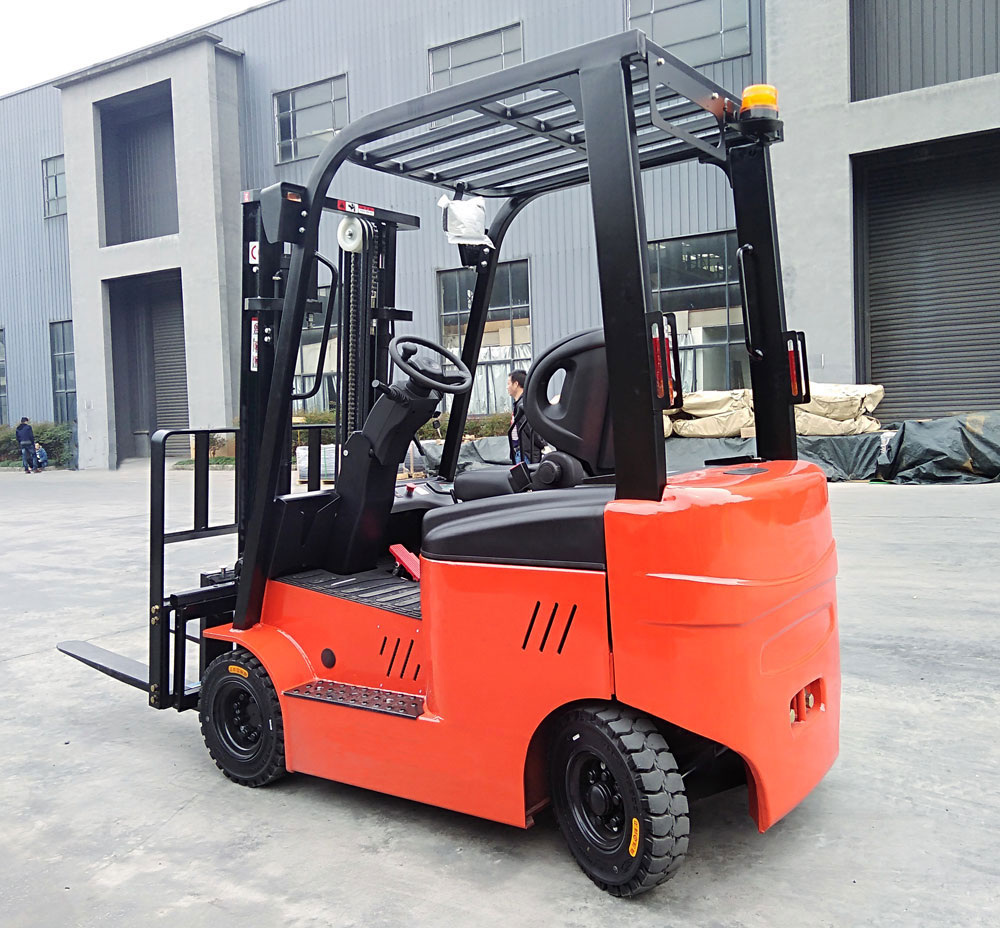 Crucial Forklift Safety Tips Every Operator Should Know