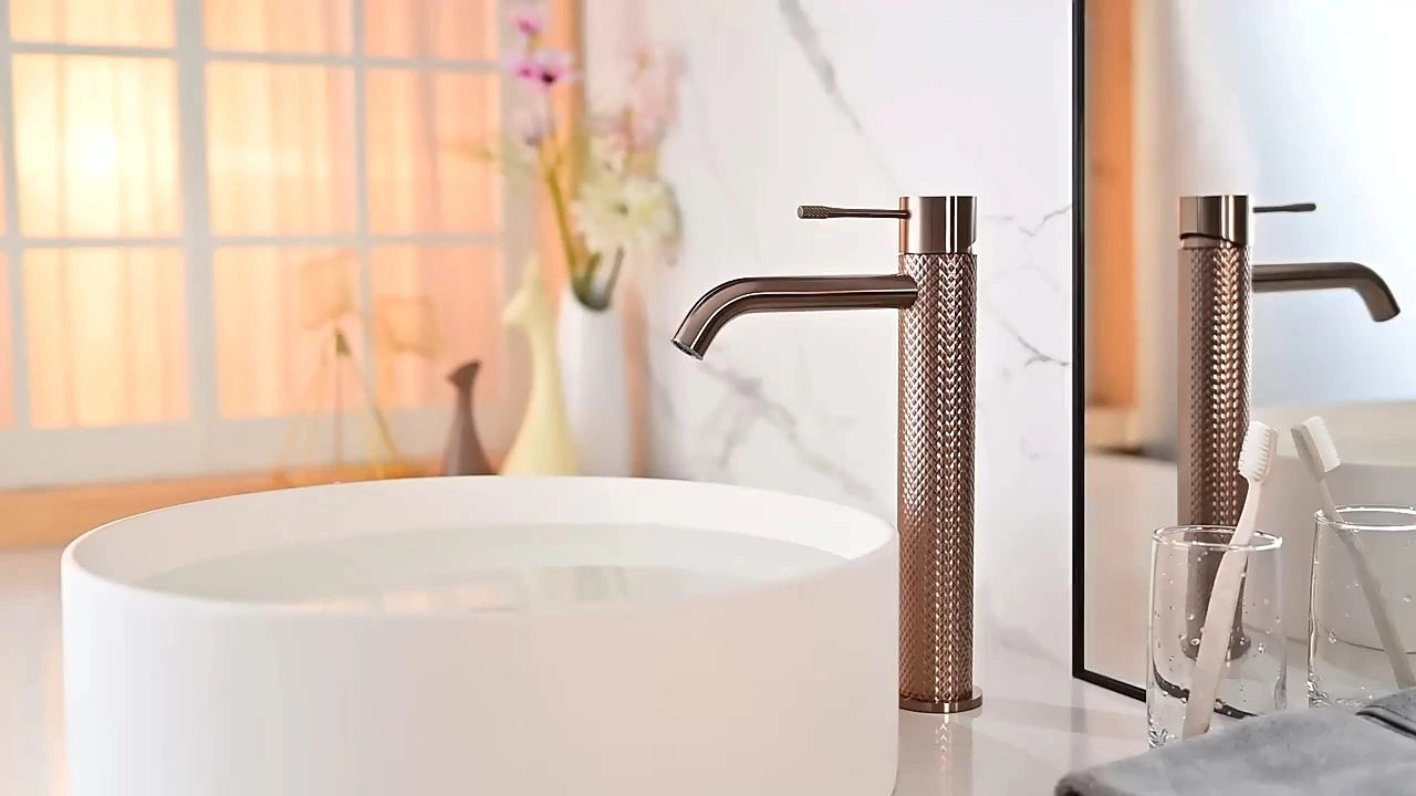 Antique Deck-Mounted Bathroom Faucet - Contemporary Brass Torneira Banheiro 1