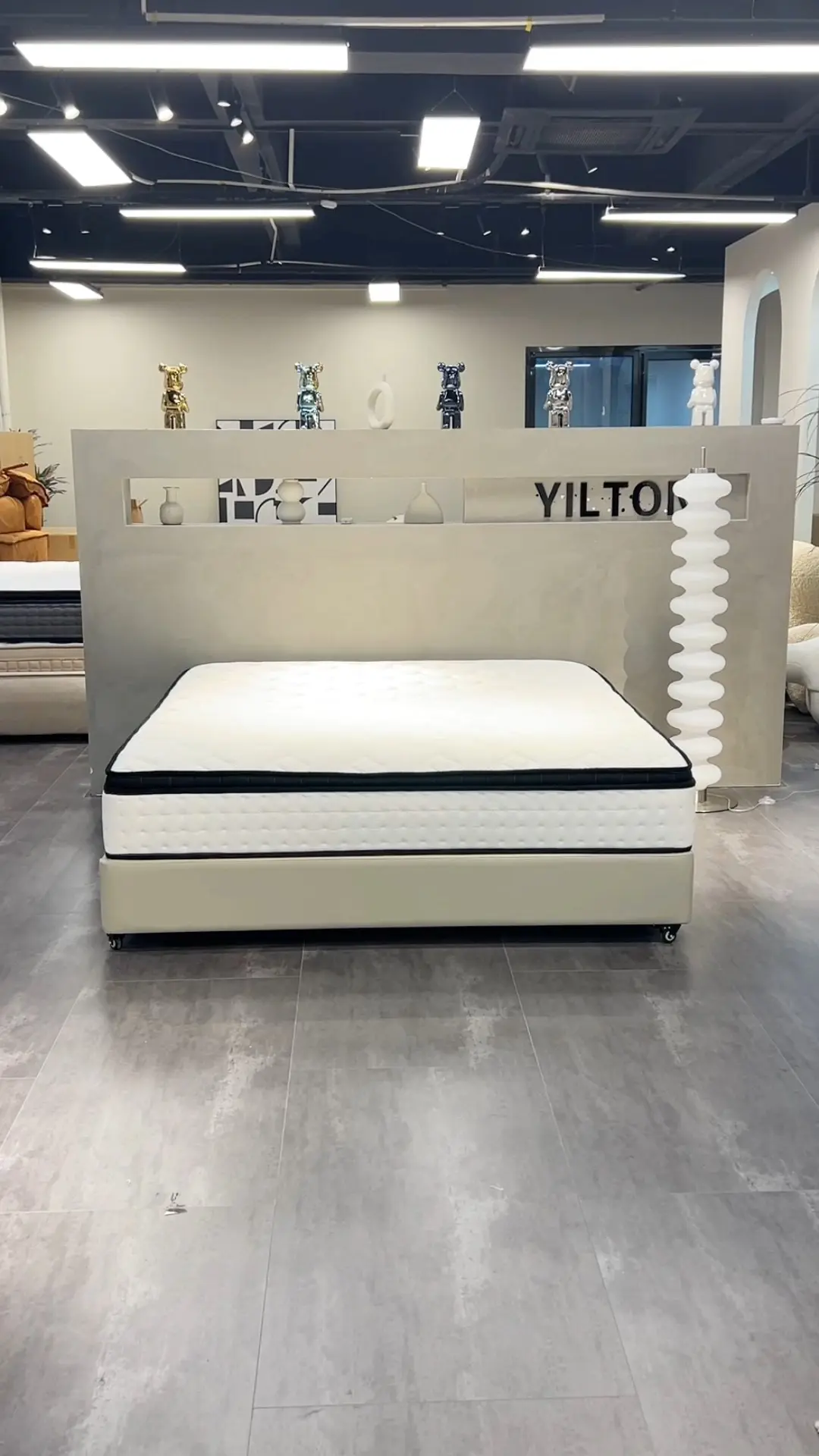 Luxury Queen Mattress Company for Home20 Feet Container(roughly 150pcs for Queen Size) 1