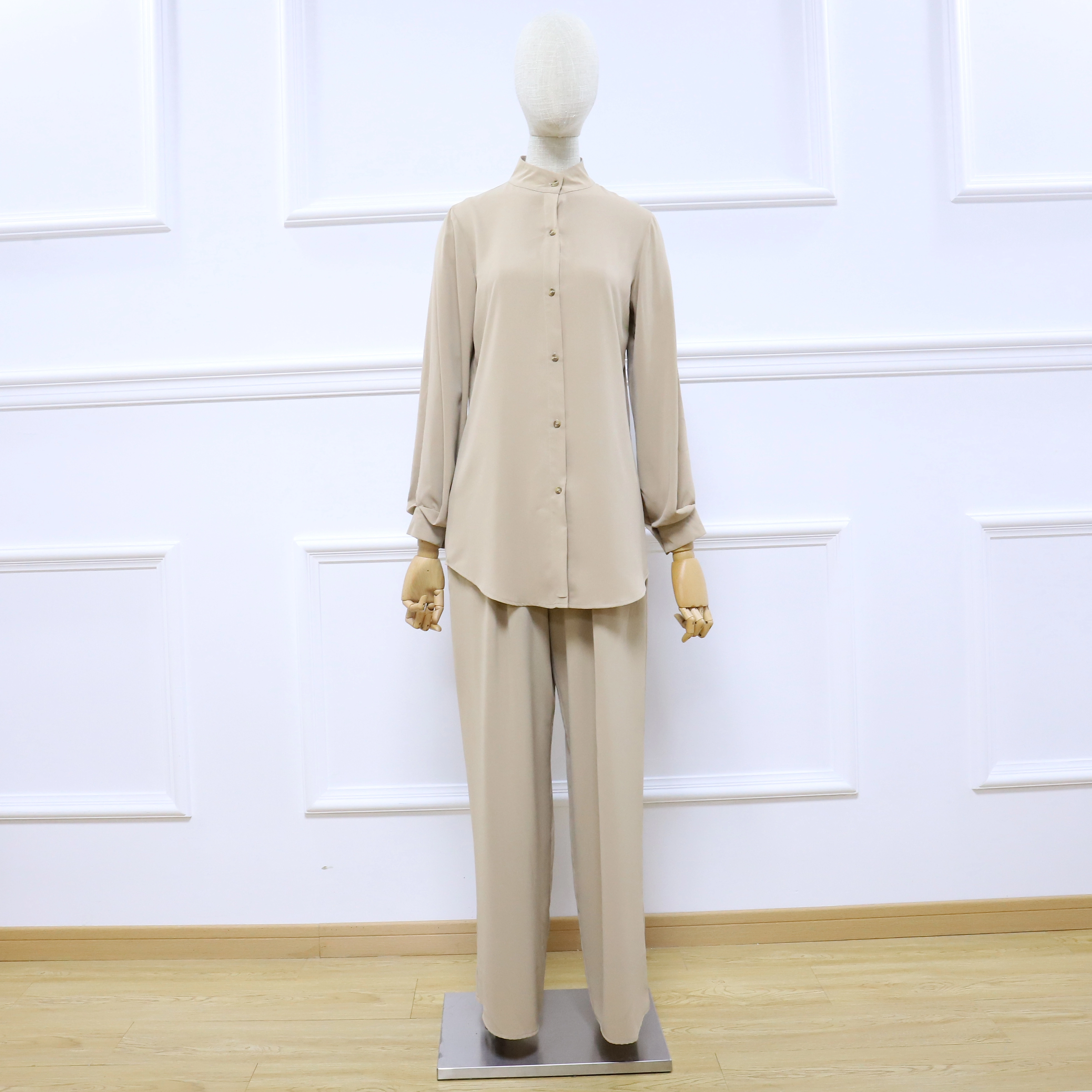 2024 New Arrival Tr Malaysia Wholesale Muslim Women Suit Clothes Matching Elegant Sets Clothes 1