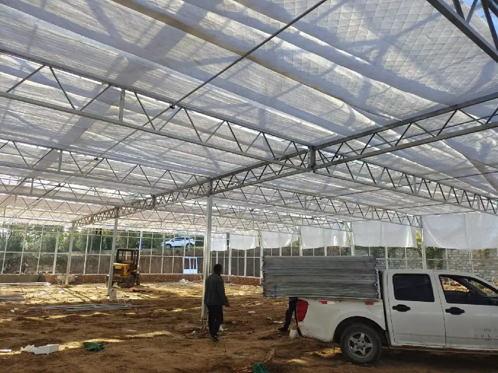 Polycarbonate Greenhouse Available by Jianda Greenhouse 3