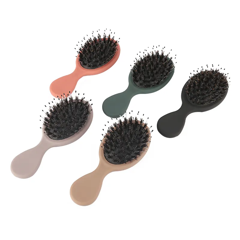 5 Reasons To Pack A Travel Boar Bristle Hair Brush In Your Suitcase 1