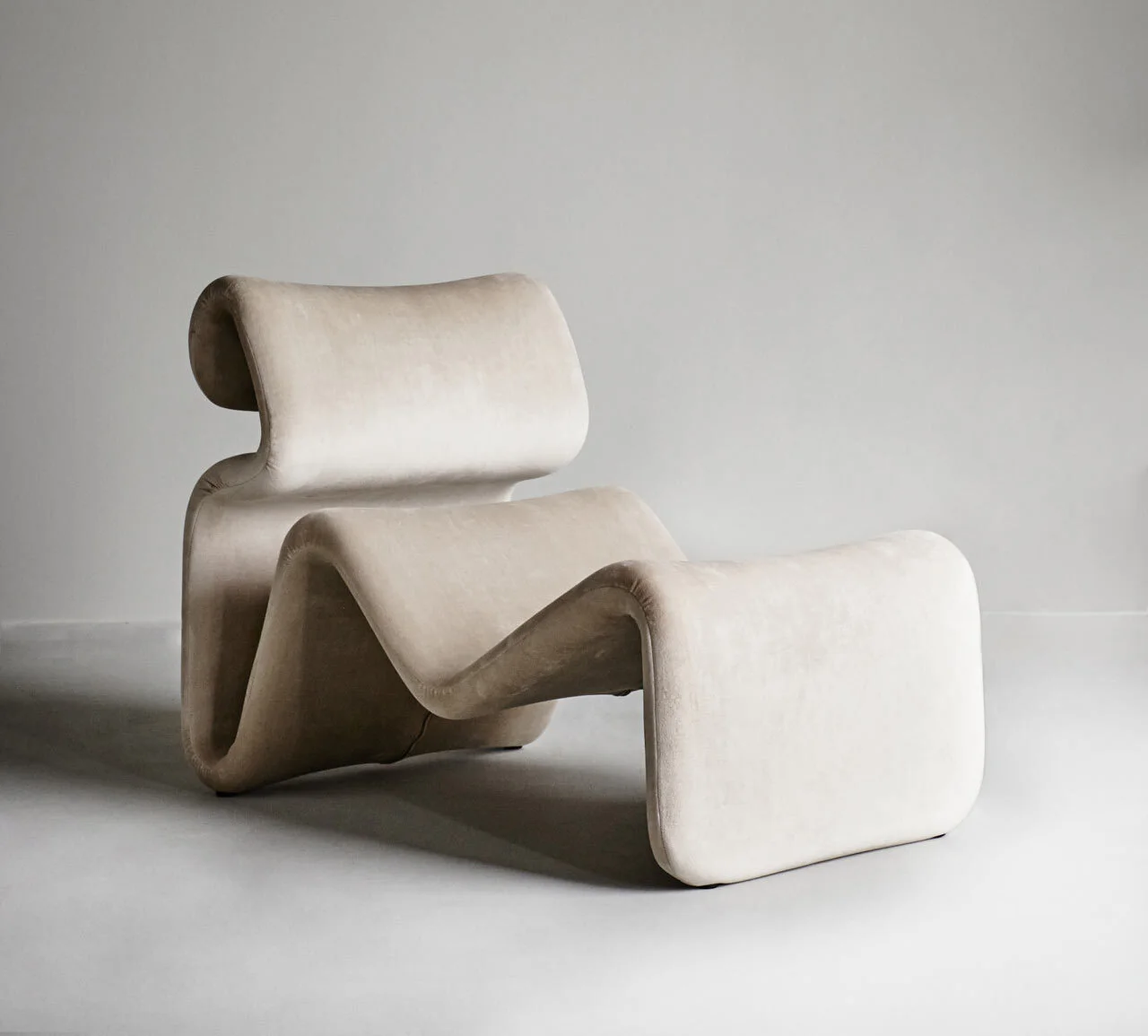 Modern home abnormity chair suitable for living room bedroom hotel 1