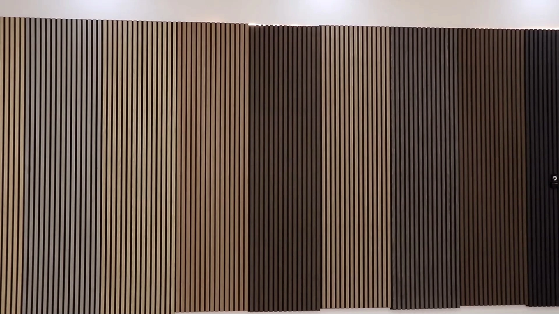 Paneles acústicos de listones de MDF que insonorizan el panel acústico 2400*600 1