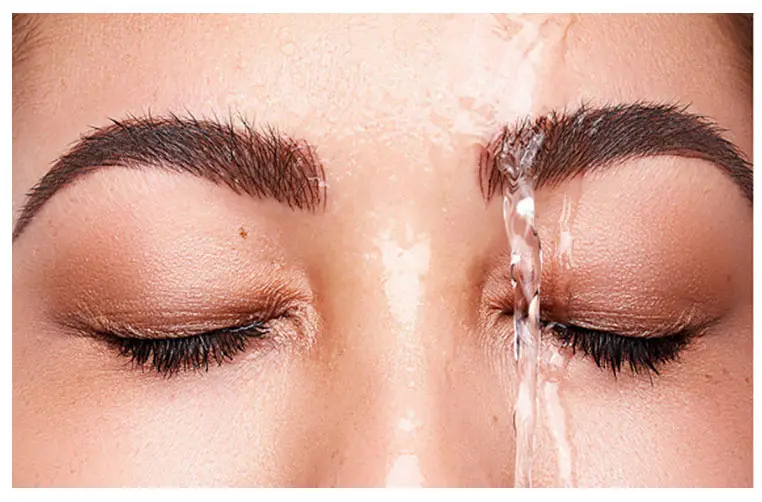 Brow Pomade Available - - KISMEOW 5