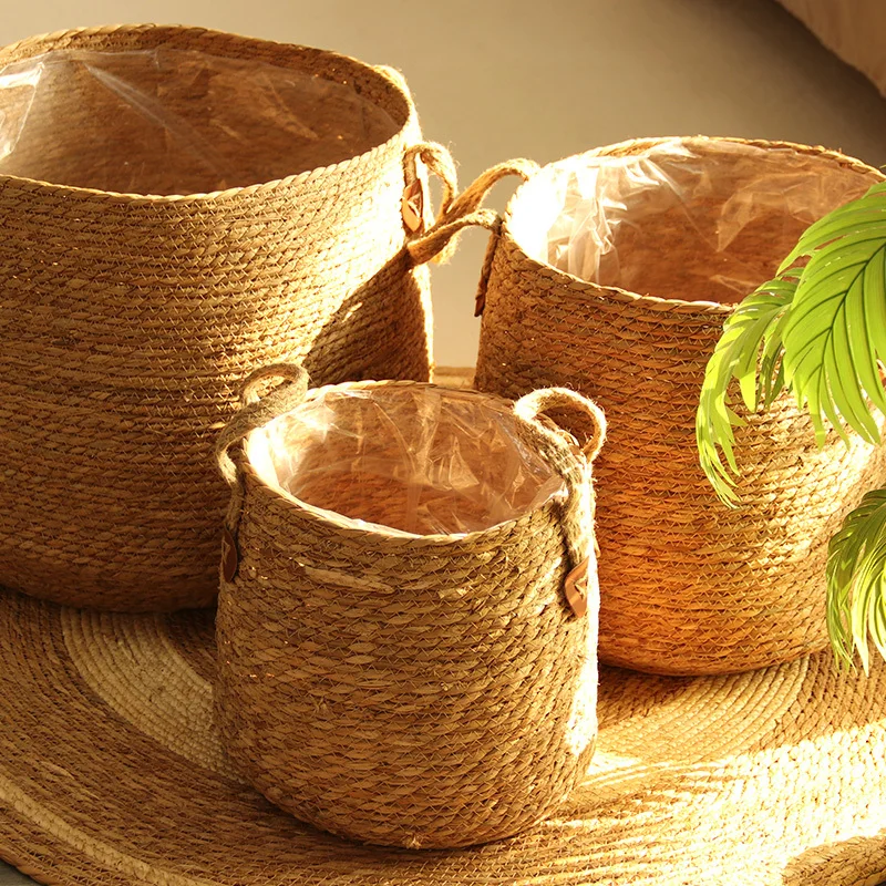 Simple and natural large capacity straw plant pot Hand woven ODM and OEM are available 1