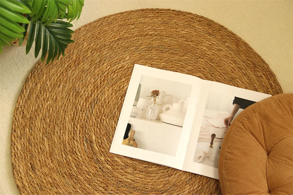 Straw rug with simple design round natural color woven rug  Various sizes-Customizable 1