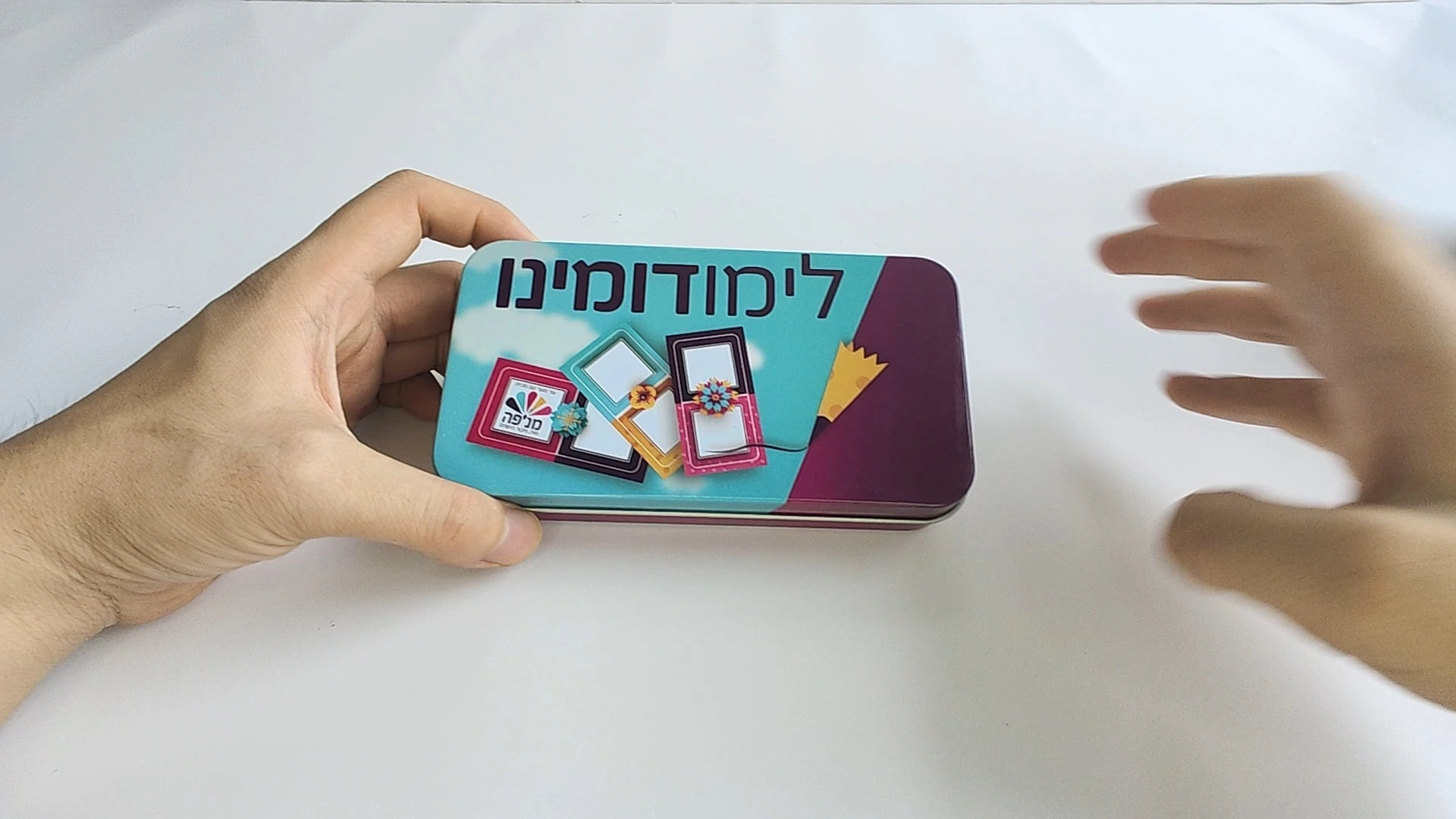 146*78*28mm tin box is made of high quality tinplate and designed with a smooth and shiny removable lid 1