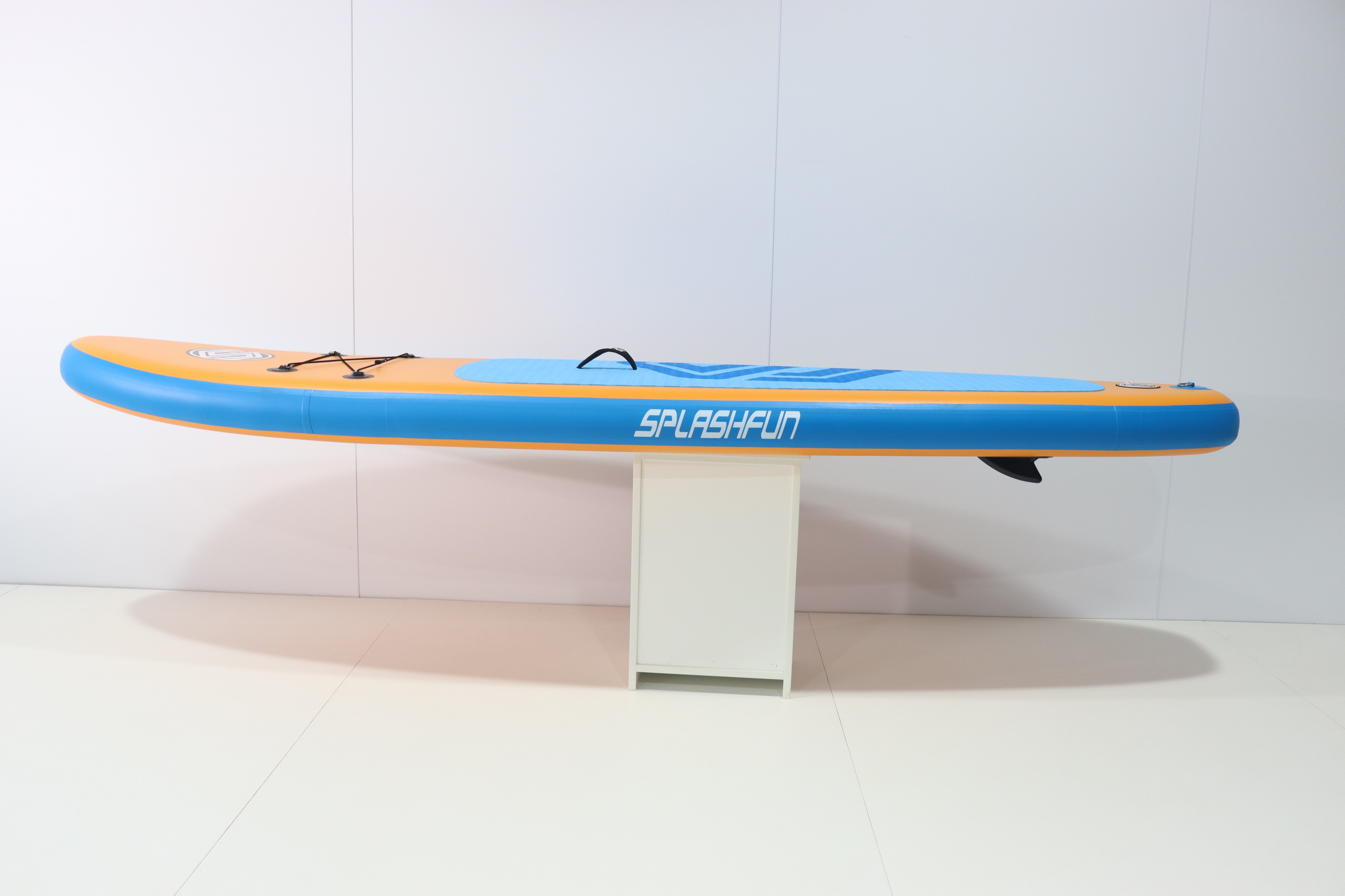 Planche de stand up paddle personnalisée pour les sports nautiques et les loisirs 6
