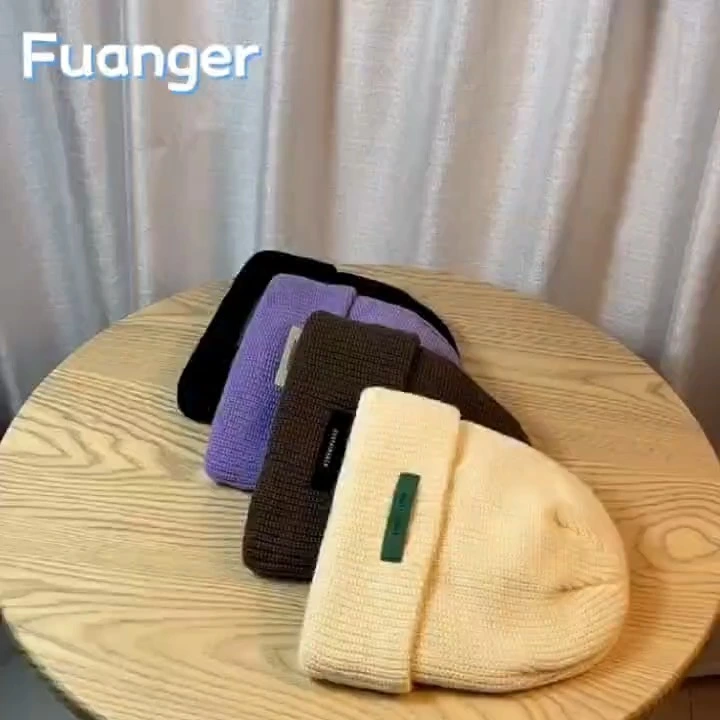 Dicke, warme Woll-Strickmütze für Damen mit Ohrenschutz 1