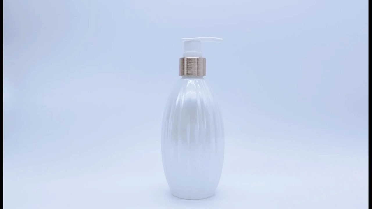 Glamorosa botella de loción corporal de PET blanco perla de 300 ml para el cuidado de la piel. 1