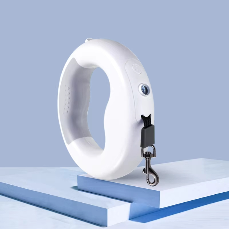Nueva llegada correa de perro retráctil automática resistente con correa para perro manos libres luz LED XK0183 1