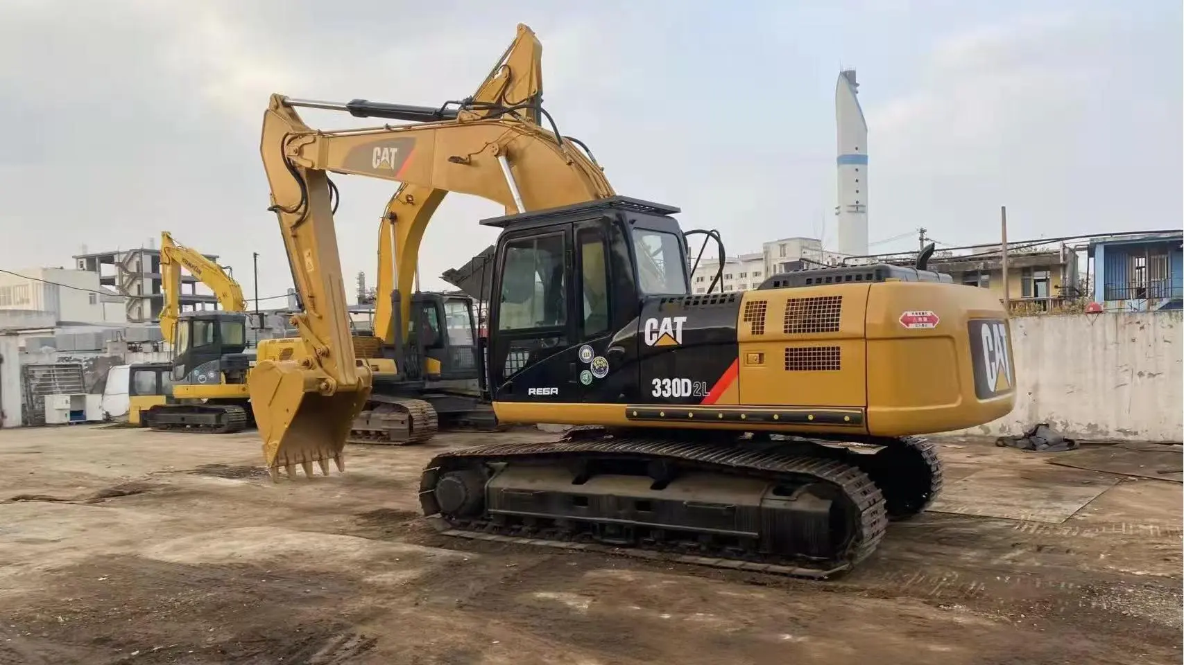 Pelle hydraulique CAT 330D 2017 avec moteur C9 godet 200kw 1,2 m3 1