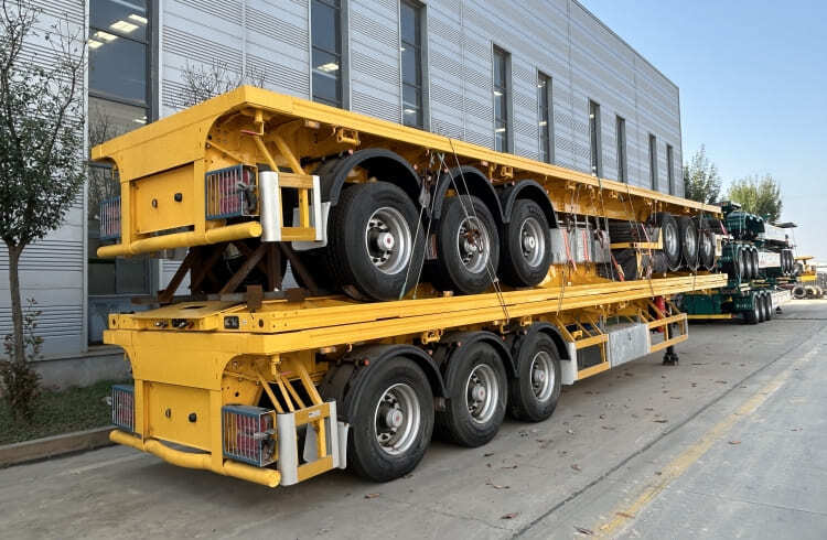 DongXu Vehicle 3 Units Tri Axle 40 Ft Flatbed Trailer is gonne be ship to Sierra Leone 3