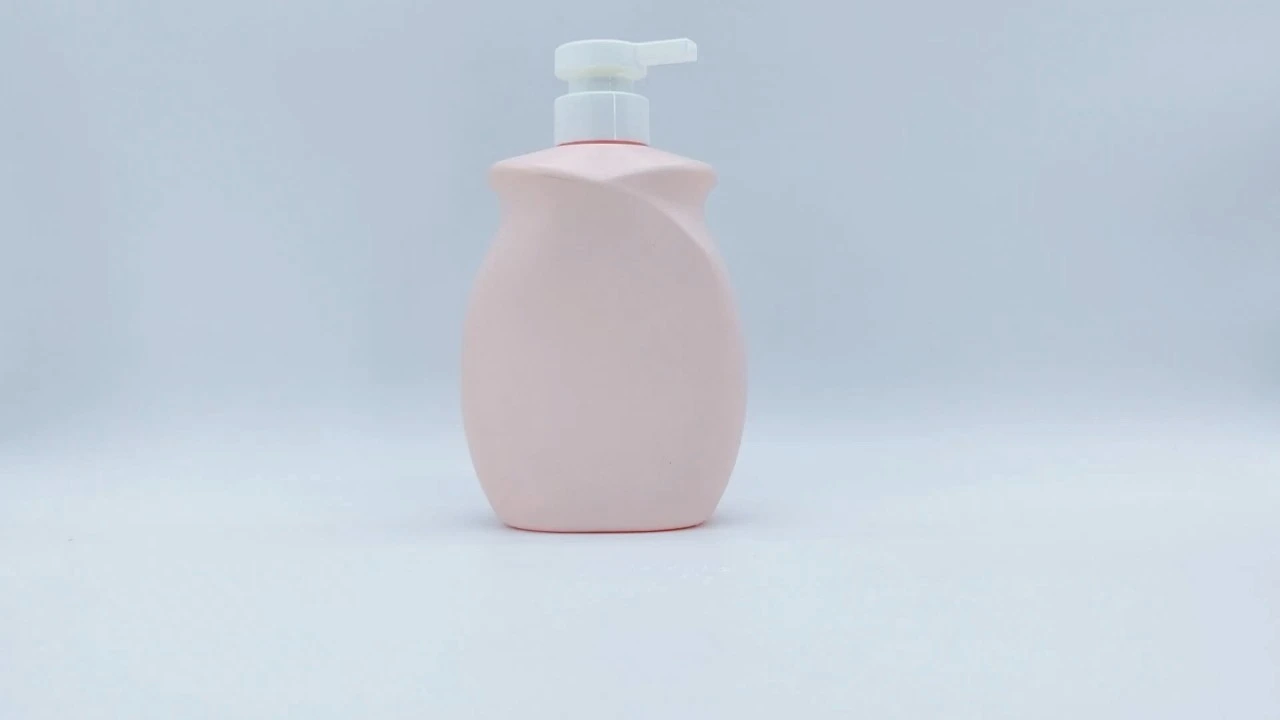 Glamorous 600ml PE/PET pink baby skin care packaging baby bottle 1