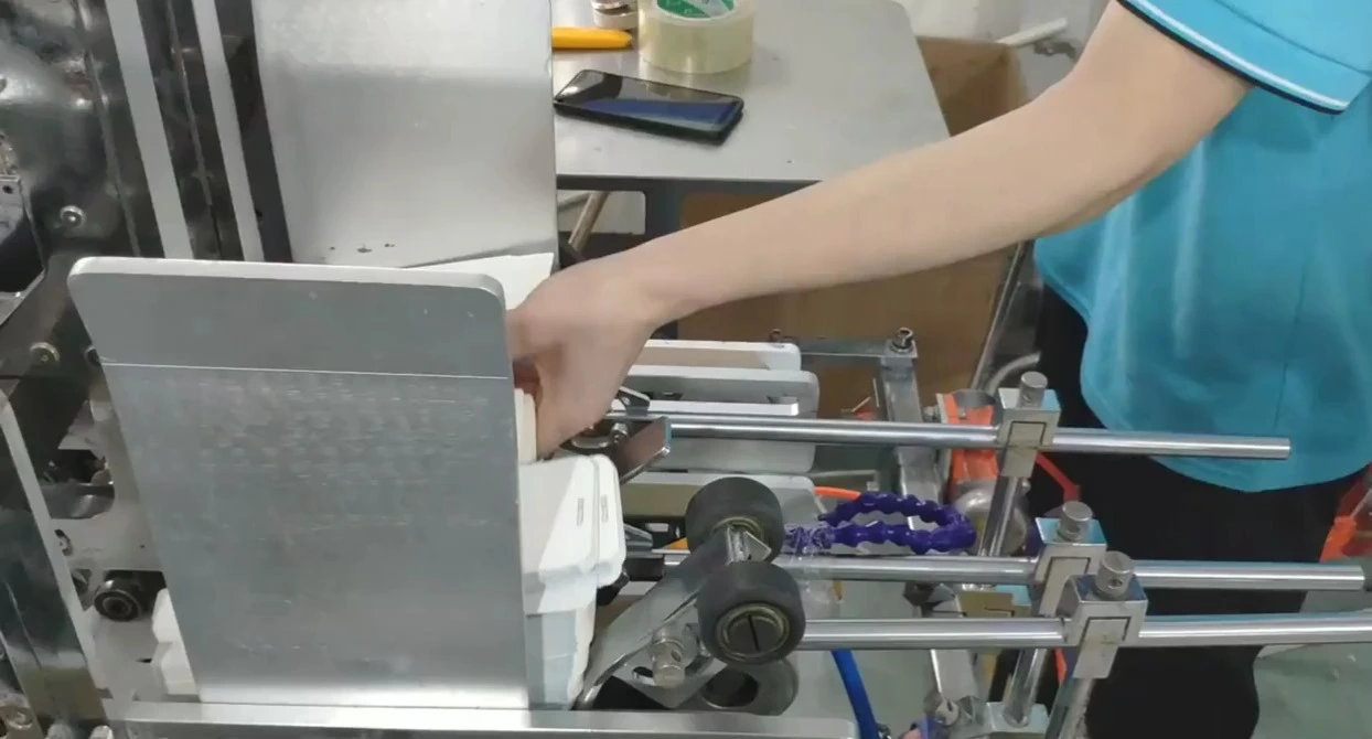 Caja de embalaje de papel ecológica cuadrada personalizada, paquete de tarro para velas, cajas de papel kraft plegables 1