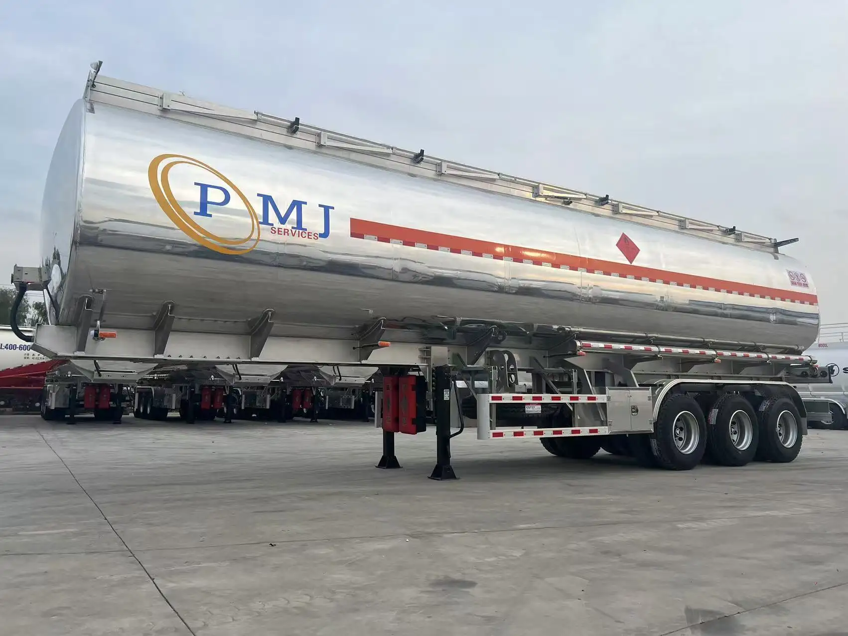 KDZG Trailer Truck Diesel Fuel Tank Trailer KDZG Diesel Fuel Tank TrailerCompany 8