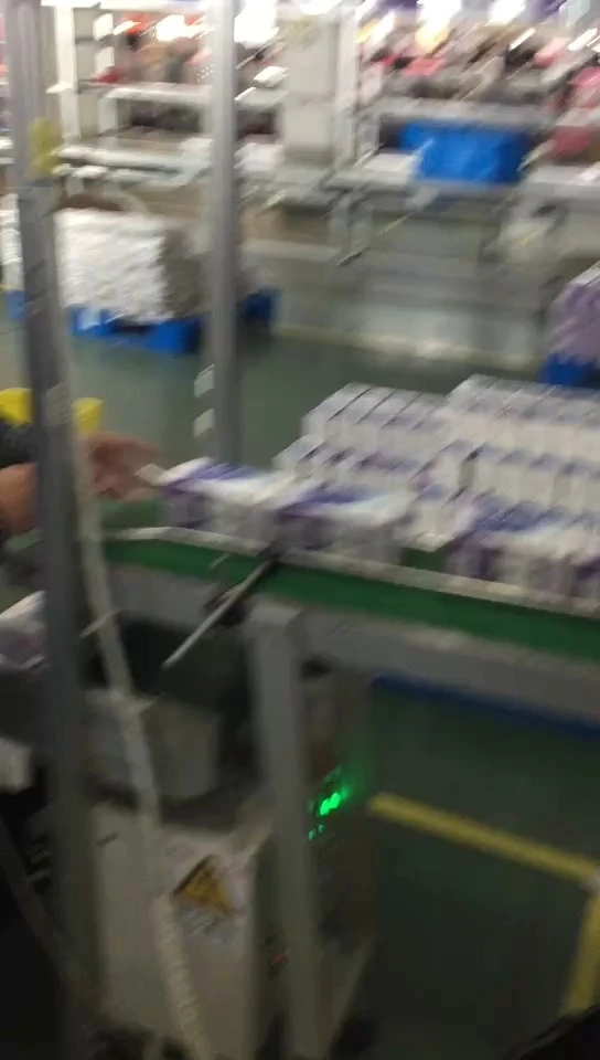 Máquina automática de envasado termorretráctil tipo manguito 1