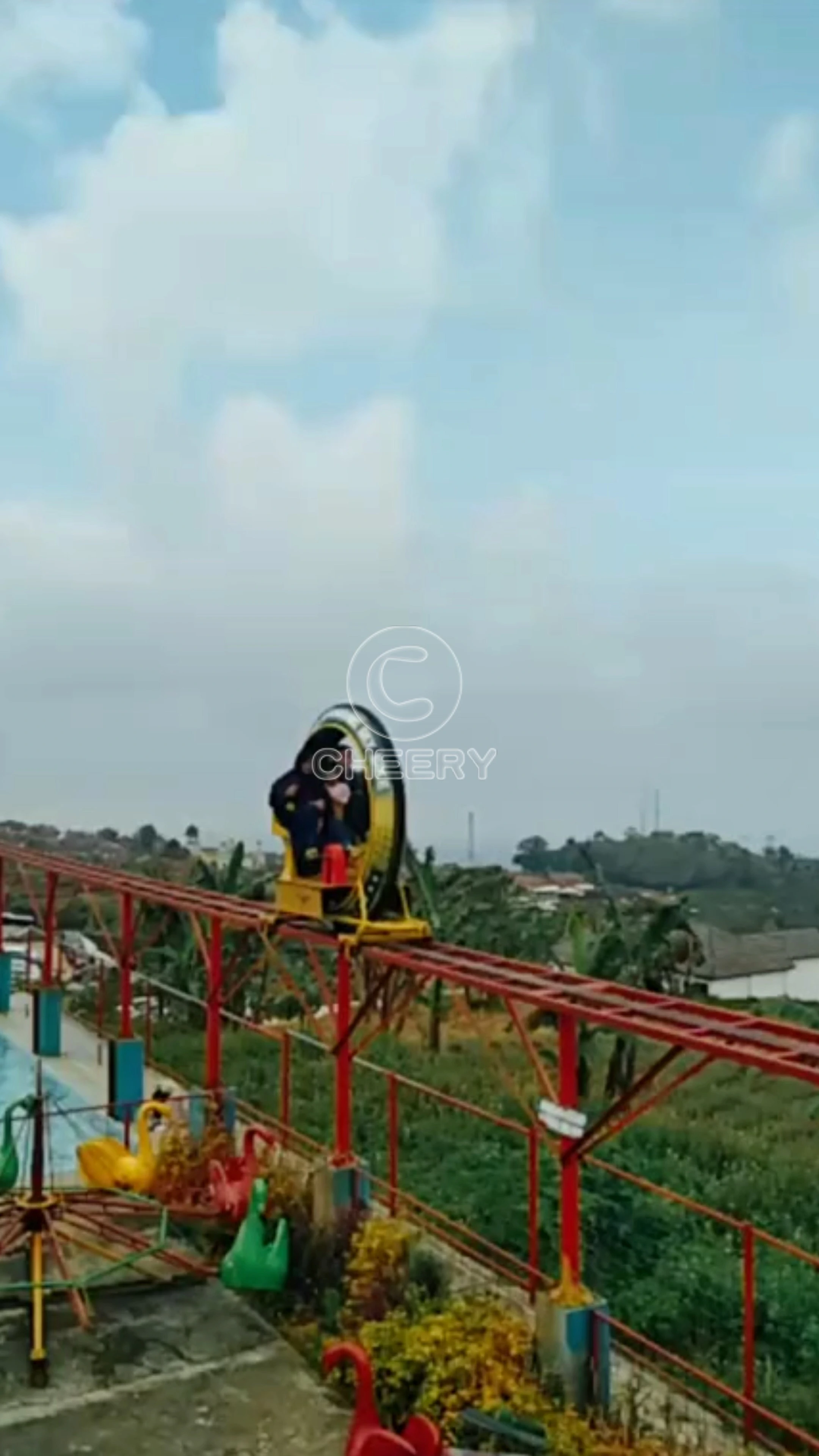 Atracciones atracciones Paseo en coche espacial Paseo espacial OVNI 1