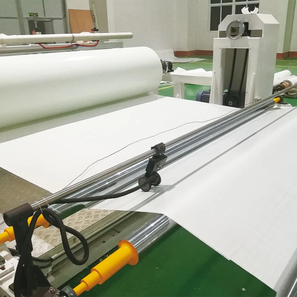 Feuilles stratifiées CFRT pour produits moulés par peau de panneau d'entreposage au froid de peau de boîte de camion réfrigérée 1